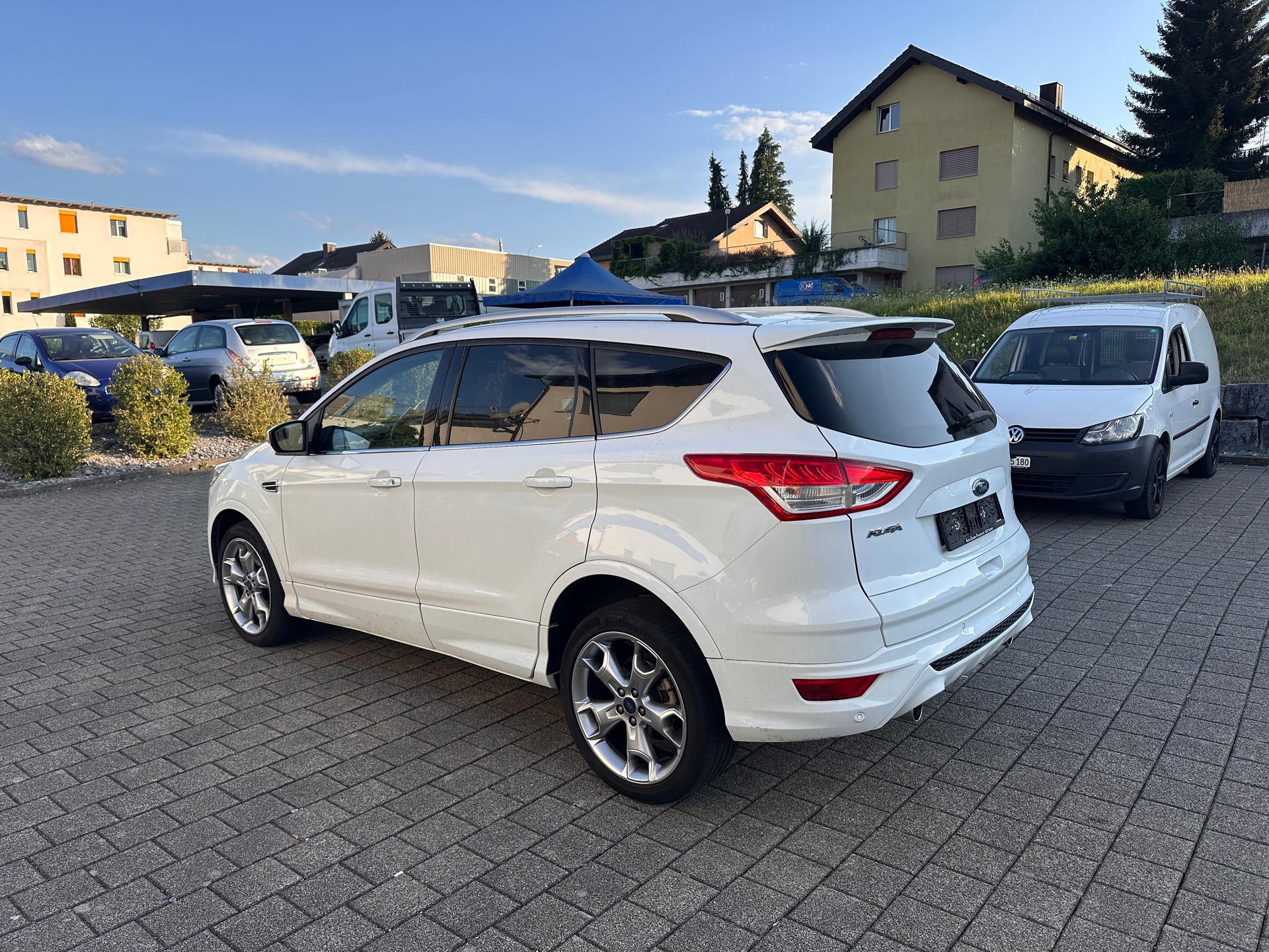FORD Kuga 2.0 TDCi Titanium S 4WD PowerShift-image-17