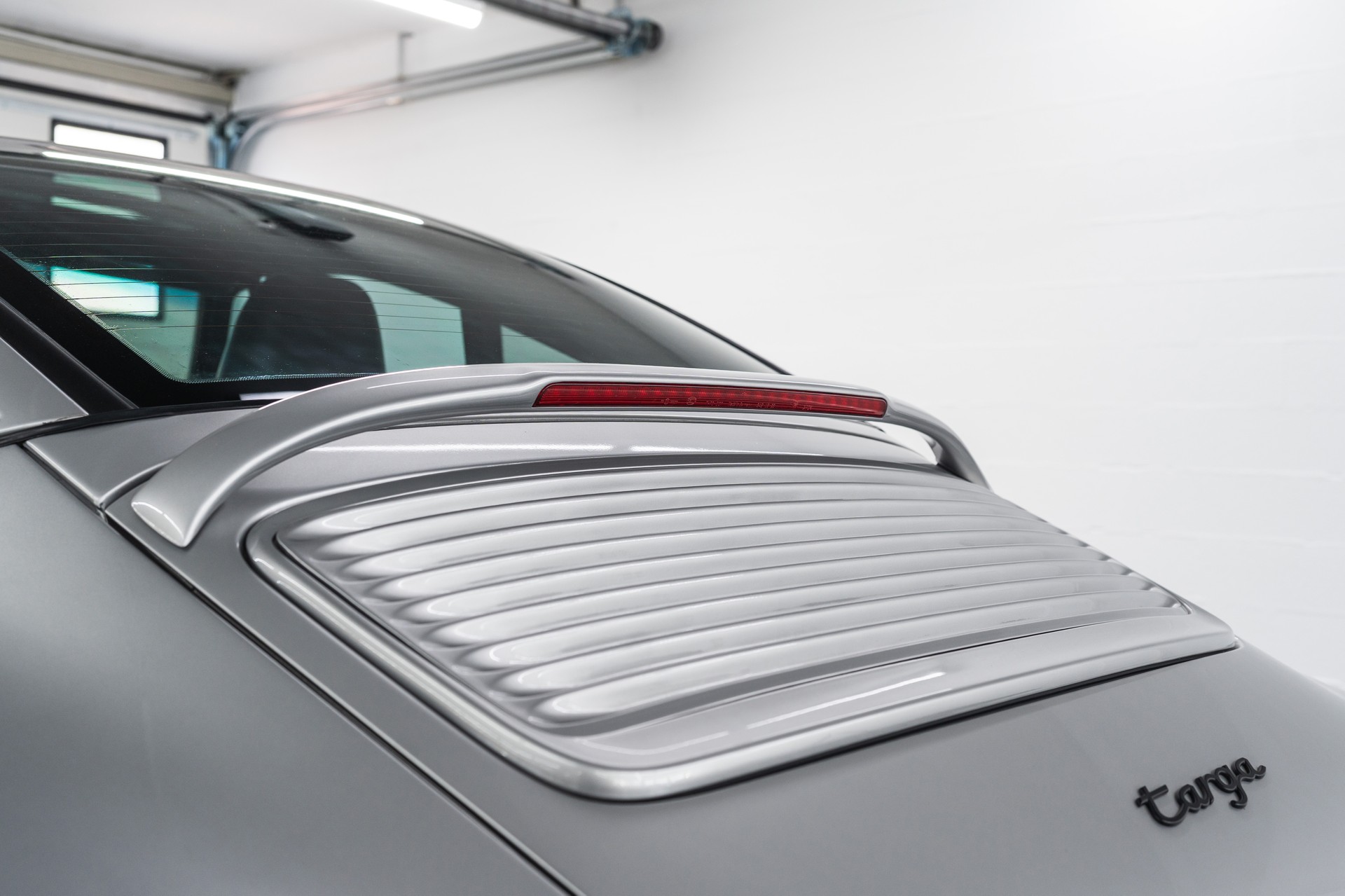 PORSCHE 911 Targa-image-8