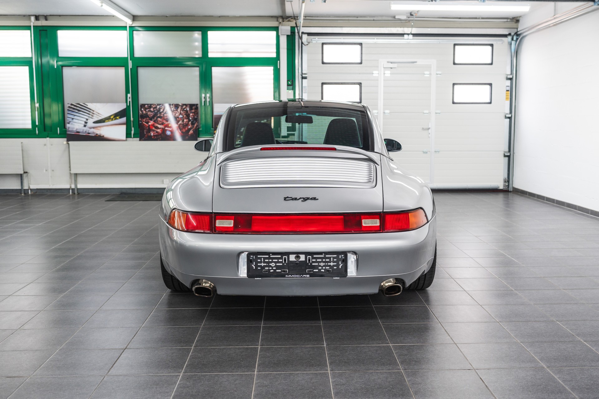 PORSCHE 911 Targa-image-5