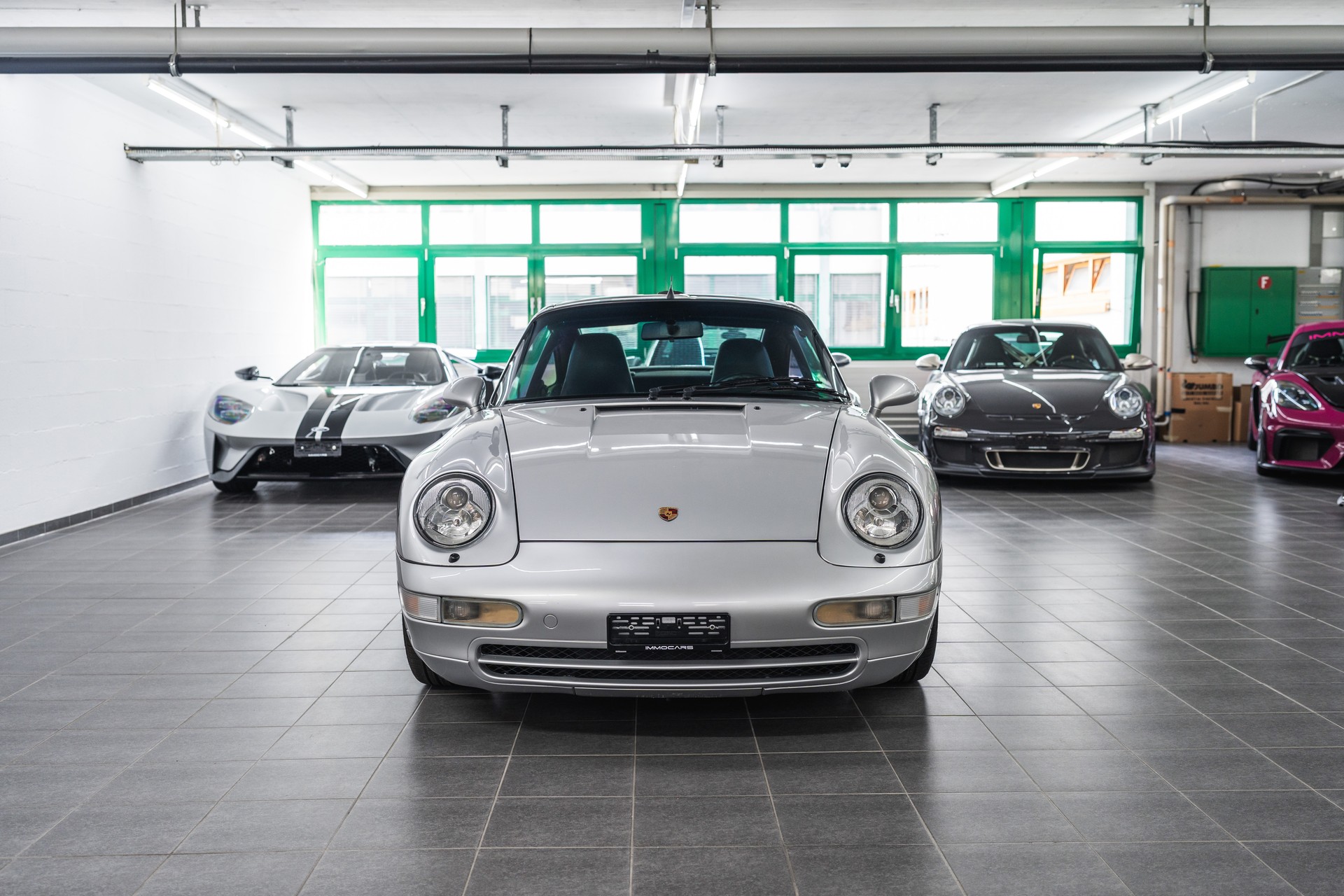 PORSCHE 911 Targa-image-1