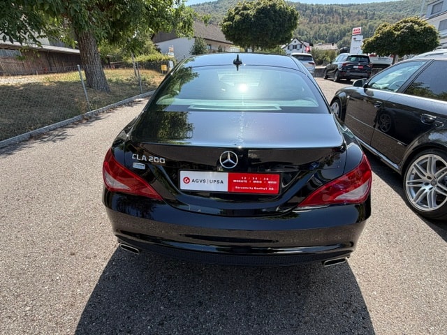 MERCEDES-BENZ CLA 200 AMG Line 7G-DCT-image-4