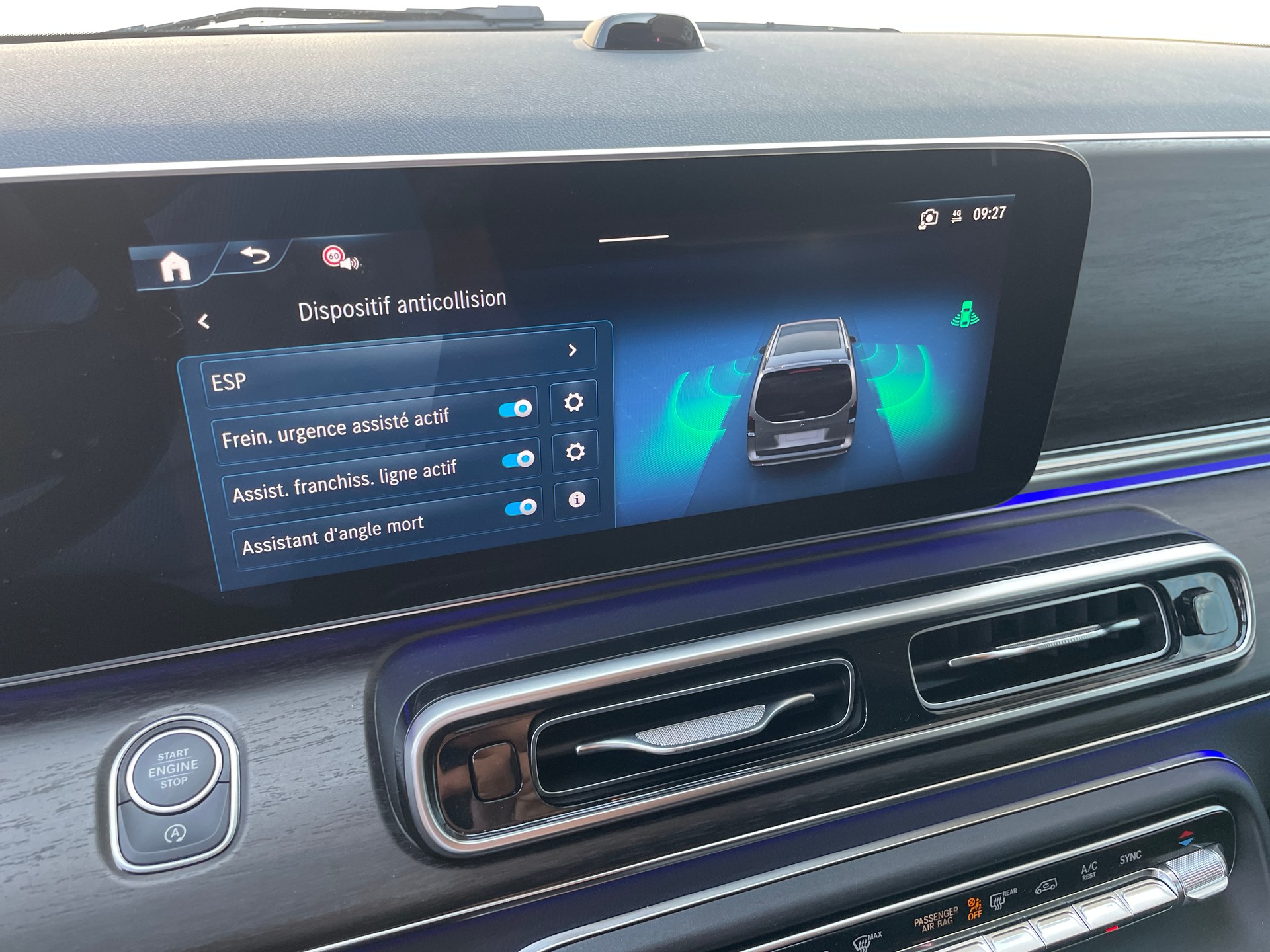 MERCEDES-BENZ V 300 d extralang 4Matic Avantgarde 9G-Tronic-image-21