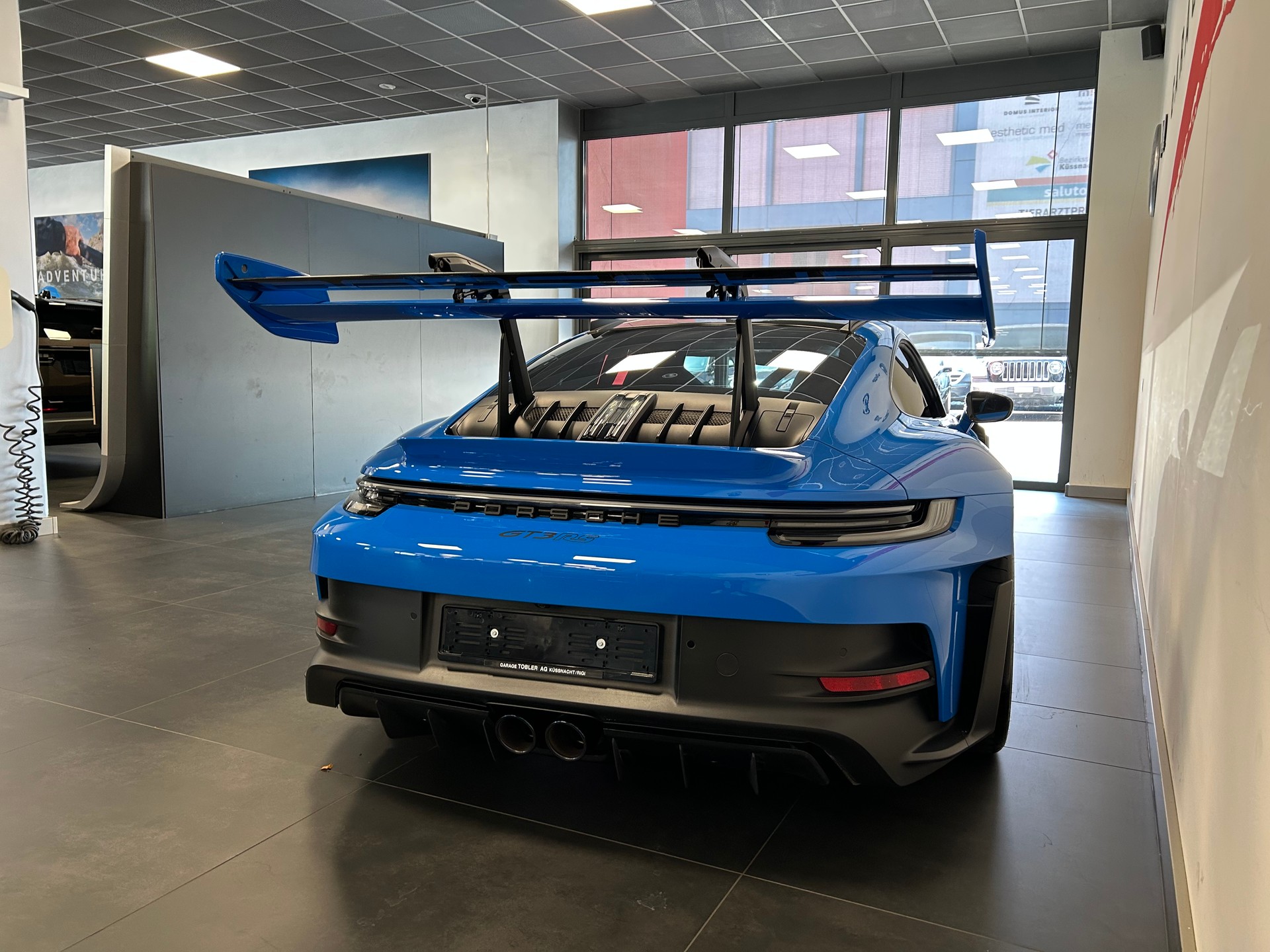 PORSCHE 911 GT3 RS-image-21