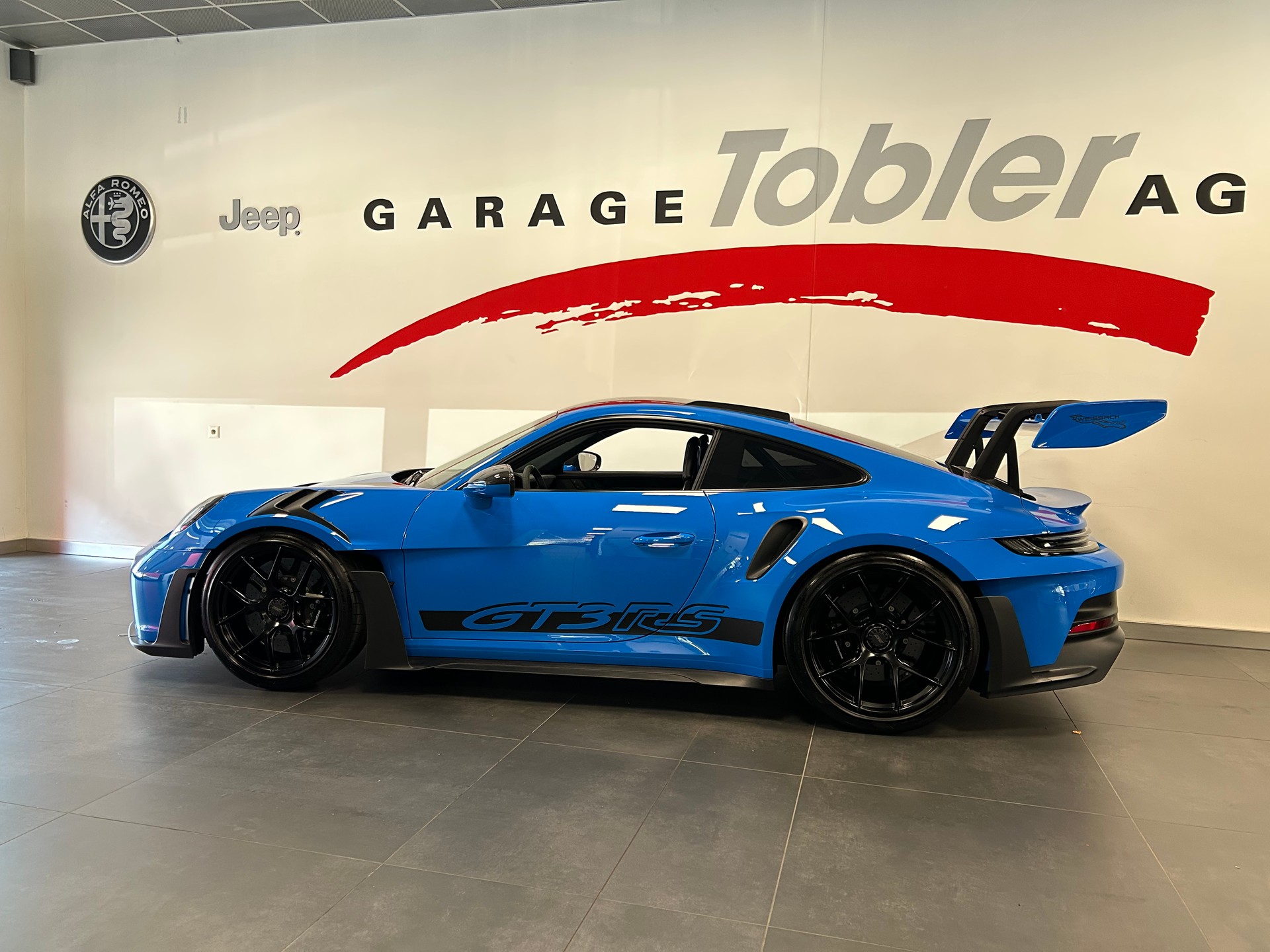 PORSCHE 911 GT3 RS-image-8