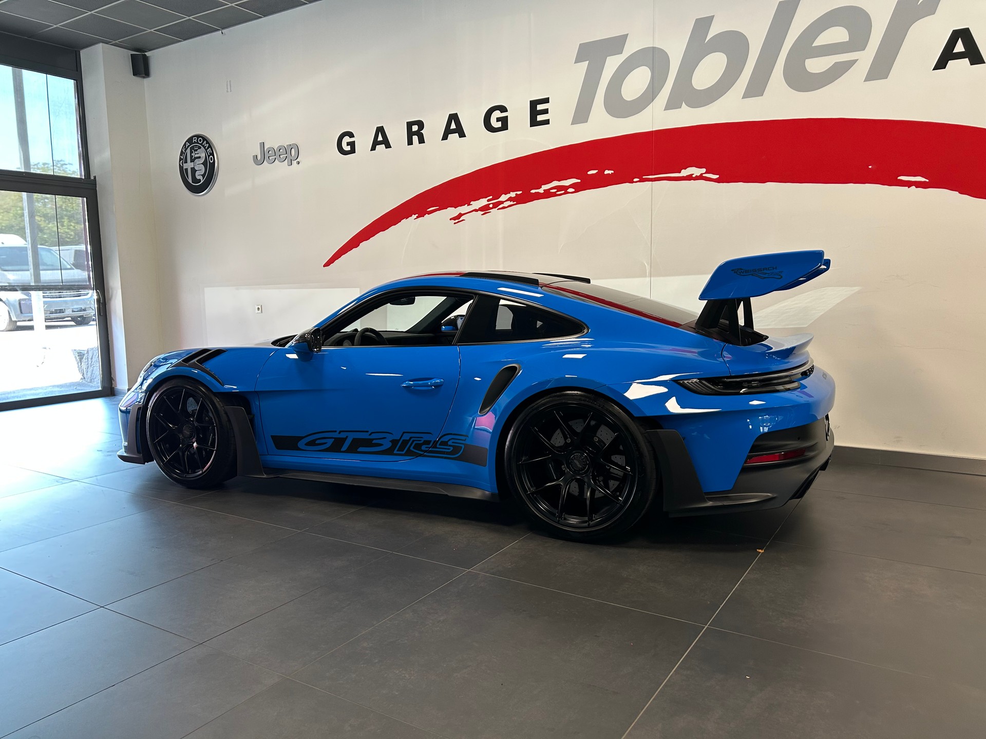 PORSCHE 911 GT3 RS-image-16