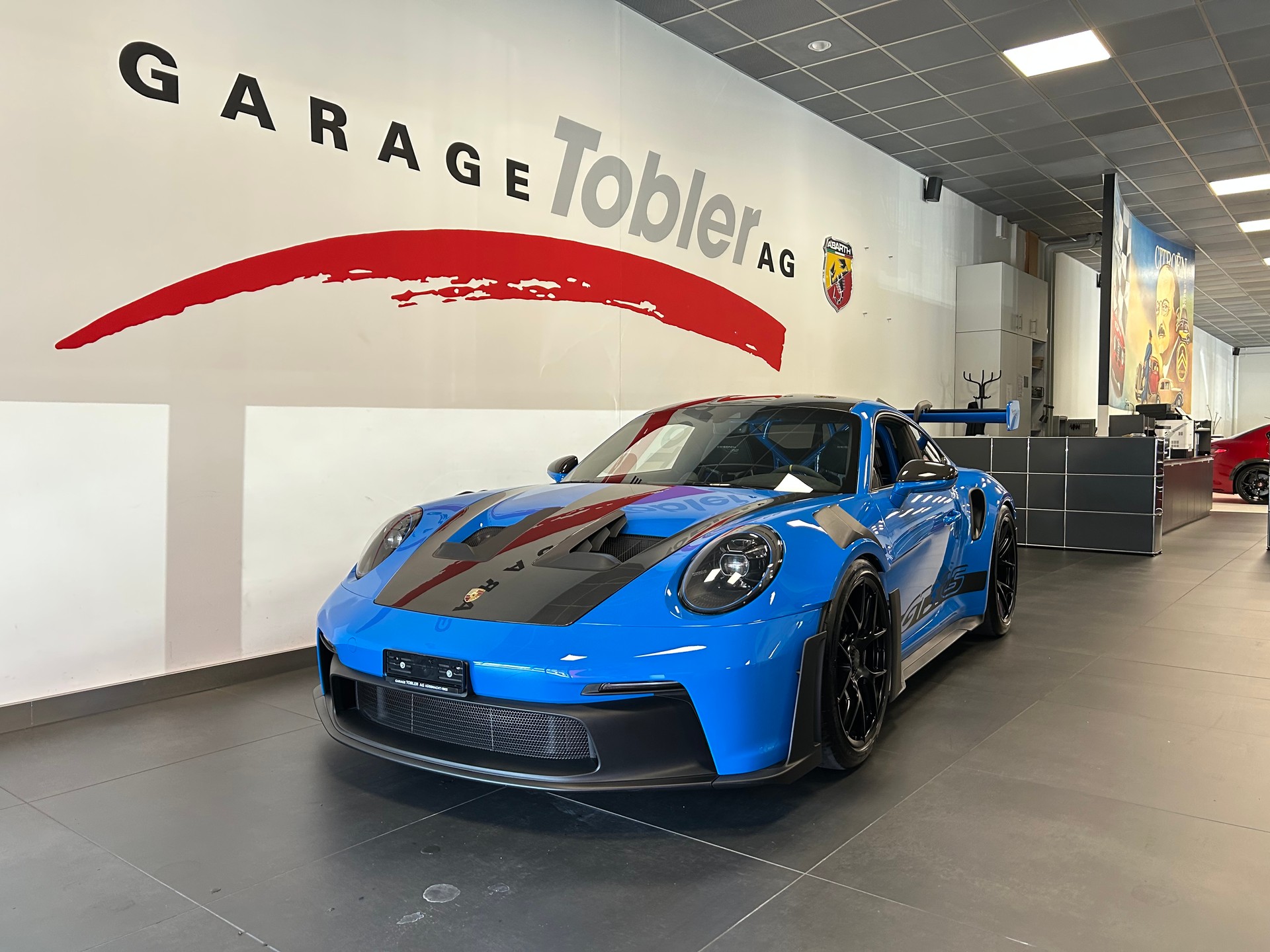 PORSCHE 911 GT3 RS-image-2