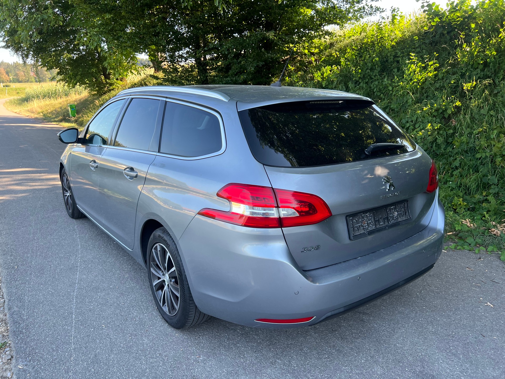 PEUGEOT 308 SW 1.2 THP Style-image-5