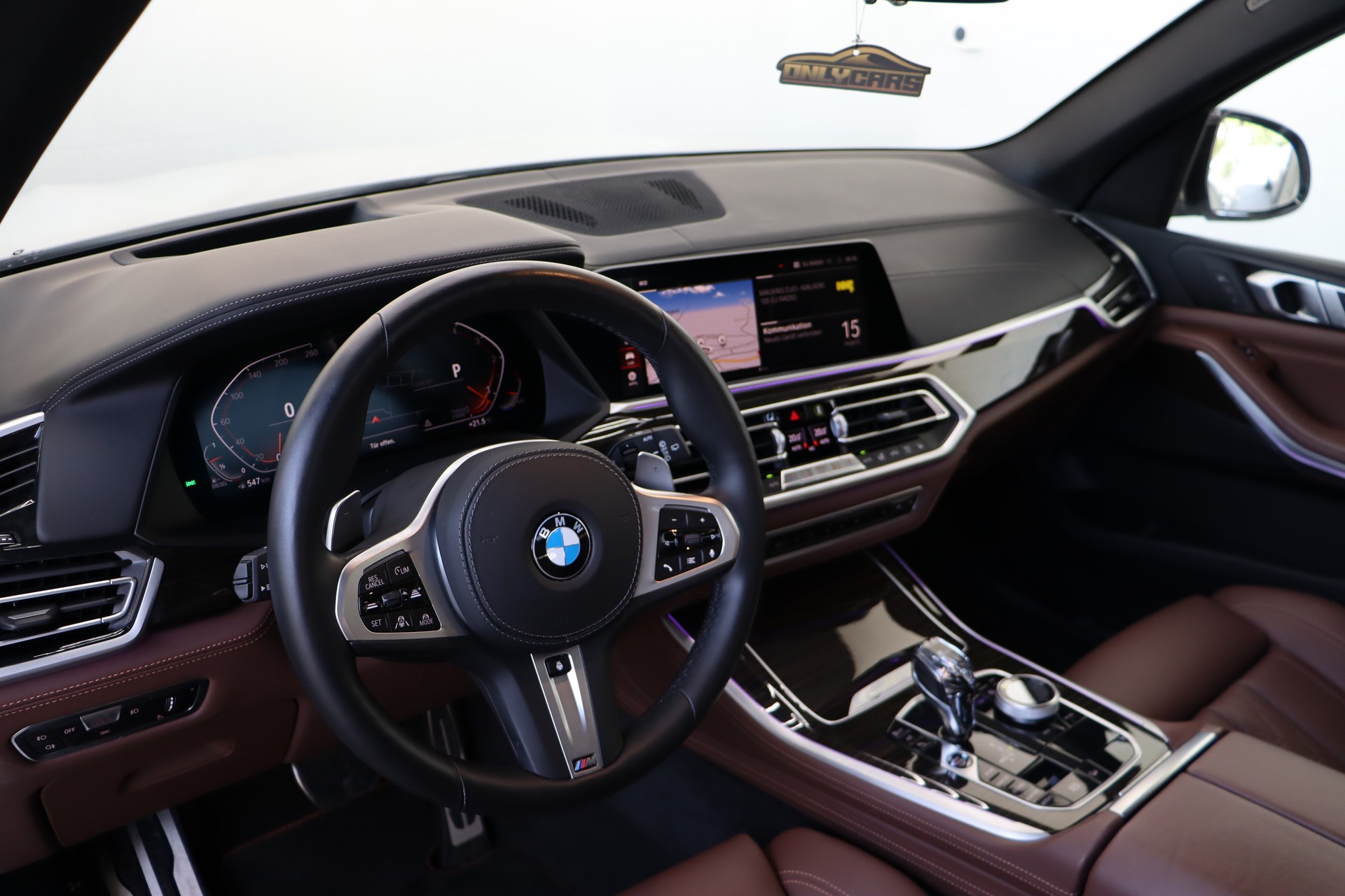 BMW X5 xDrive 48V 40d M Sport Steptronic-image-17