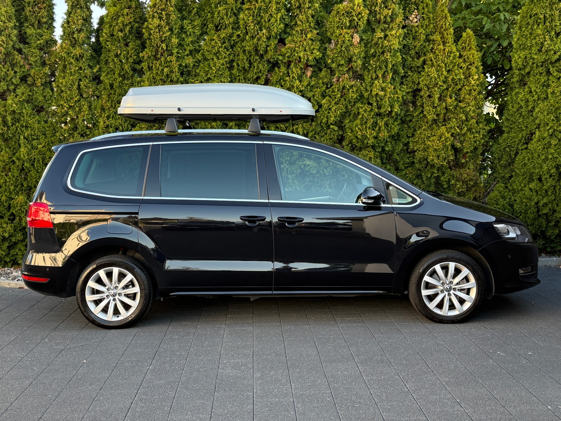 VW Sharan 2.0 TDI BlueMotion Technology Design DSG / 7Plätzer-image-8