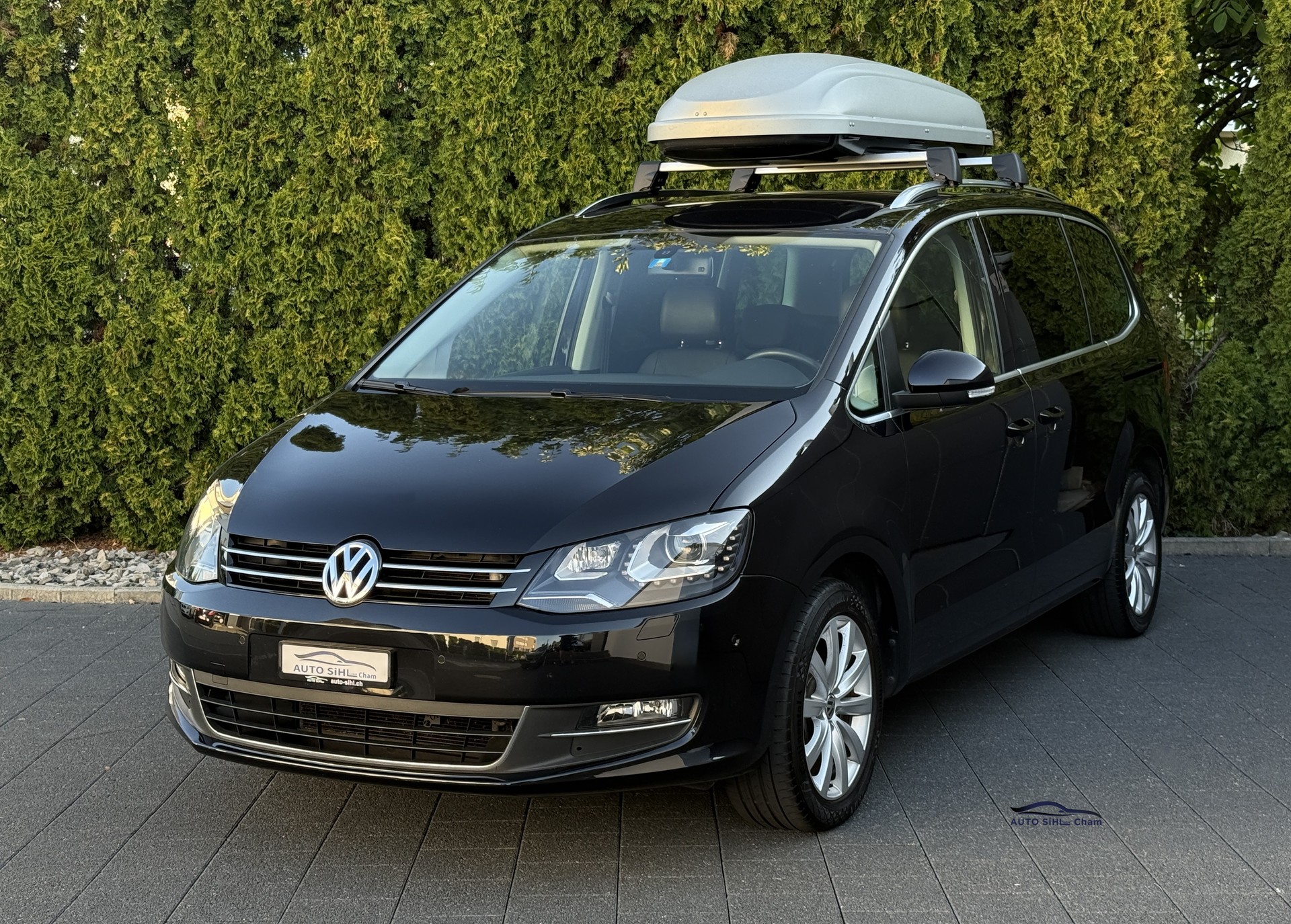 VW Sharan 2.0 TDI BlueMotion Technology Design DSG / 7Plätzer-image-0