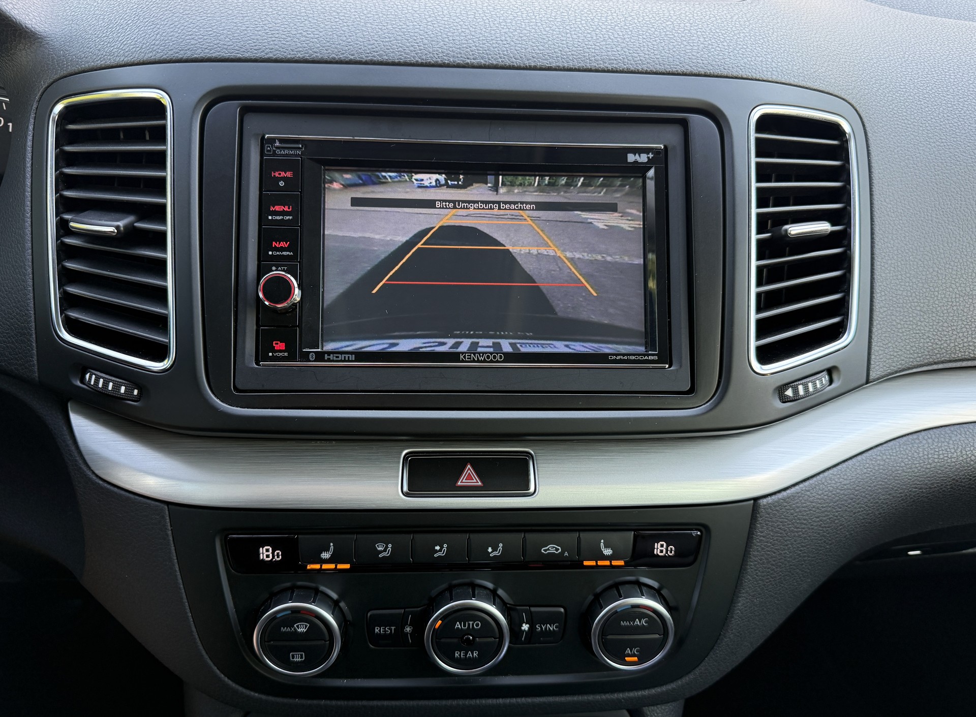 VW Sharan 2.0 TDI BlueMotion Technology Design DSG / 7Plätzer-image-28