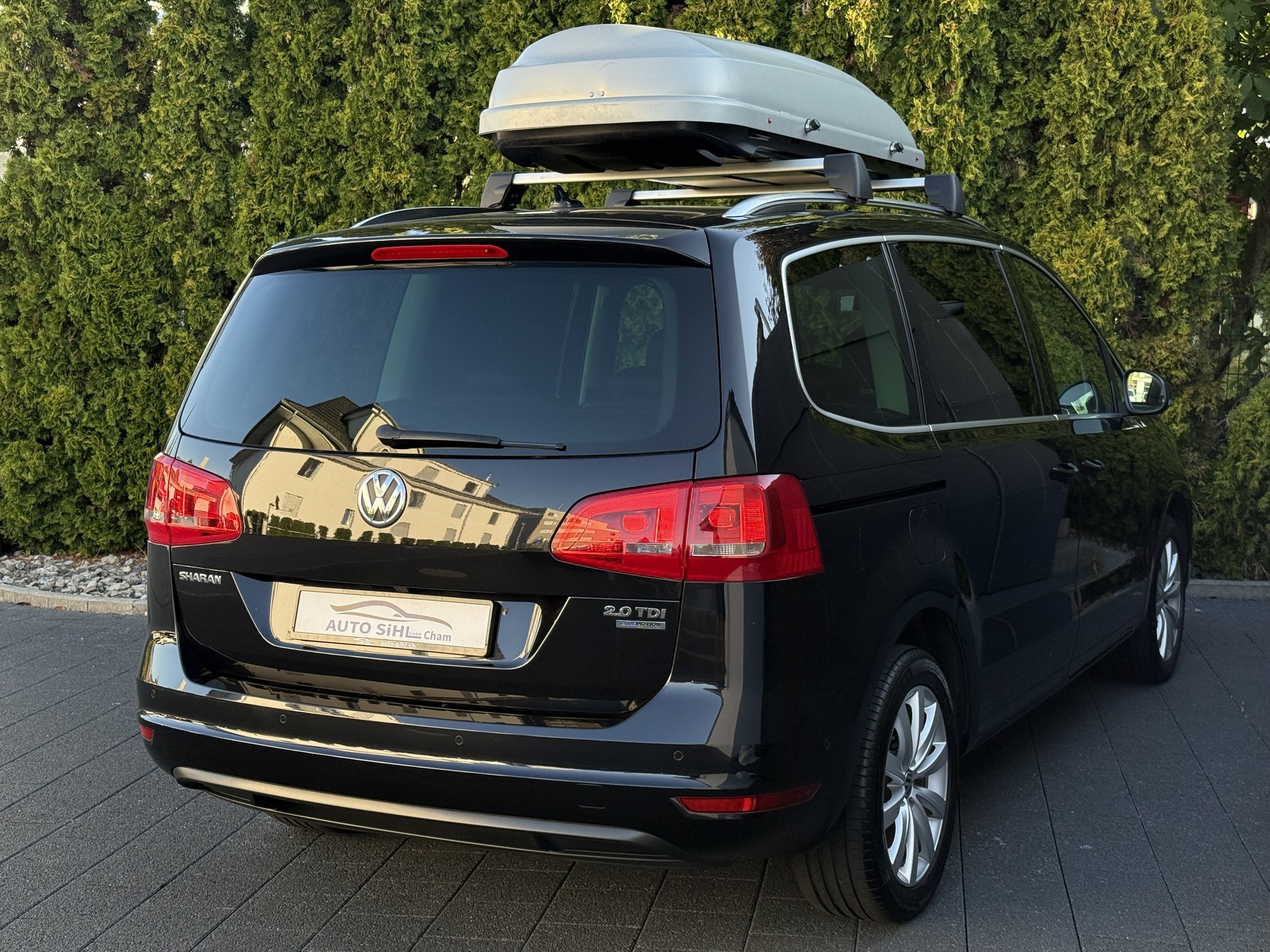 VW Sharan 2.0 TDI BlueMotion Technology Design DSG / 7Plätzer-image-12
