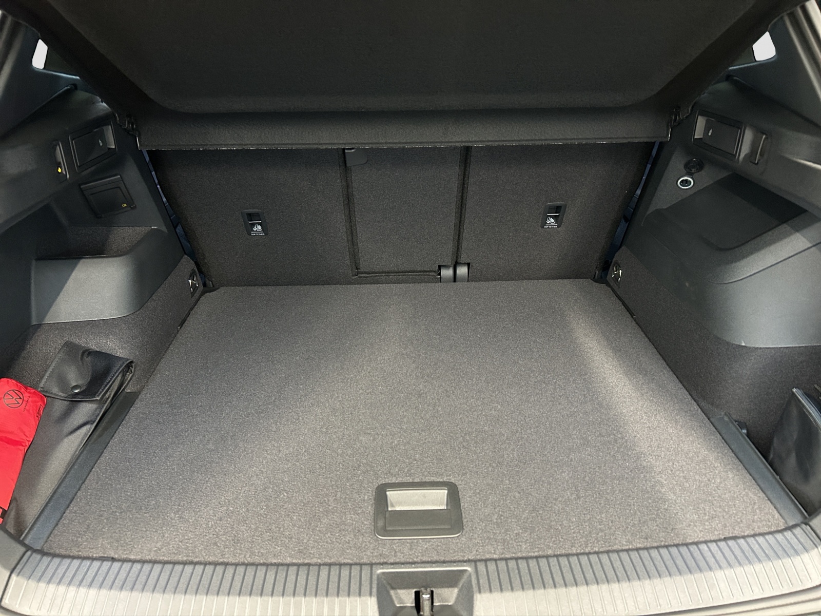 VW Tiguan 2.0 TSI DSG R-Line 4Motion - Anhängekupplung - Head-up-Display - 360 Kamera - HD Matrix-image-7