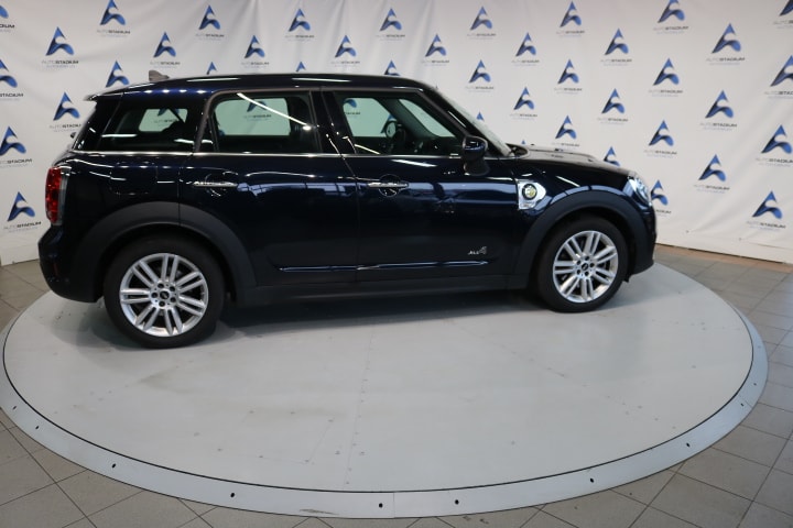MINI Countryman Cooper S E ALL4 PHEV Steptronic-image-19