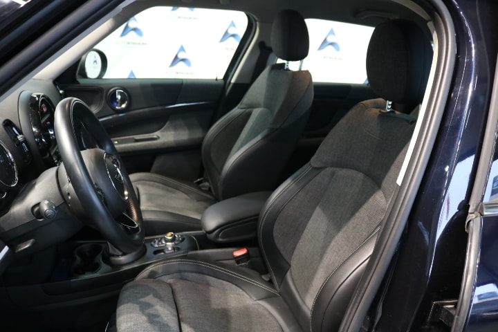 MINI Countryman Cooper S E ALL4 PHEV Steptronic-image-25
