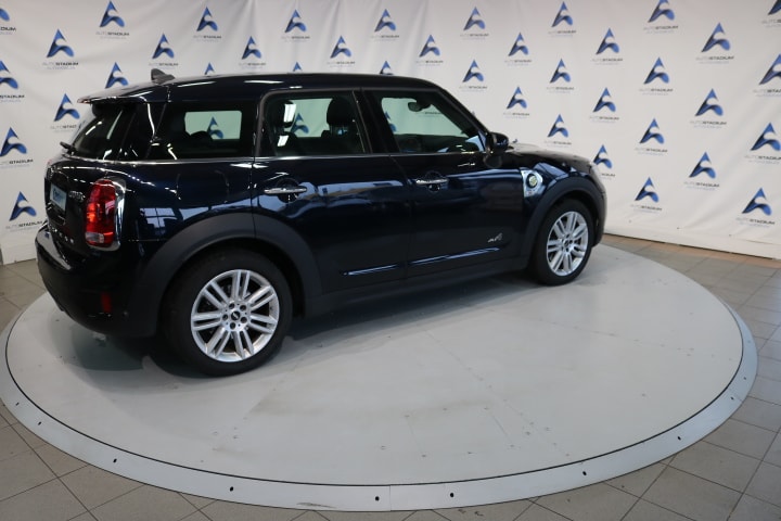 MINI Countryman Cooper S E ALL4 PHEV Steptronic-image-18
