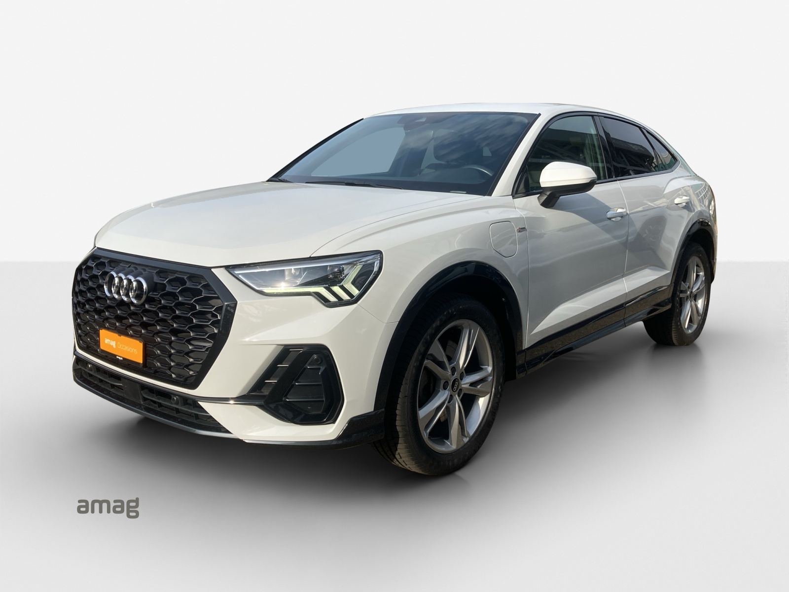 AUDI Q3 Sportback 45 TFSI e S line S-tronic-image-0