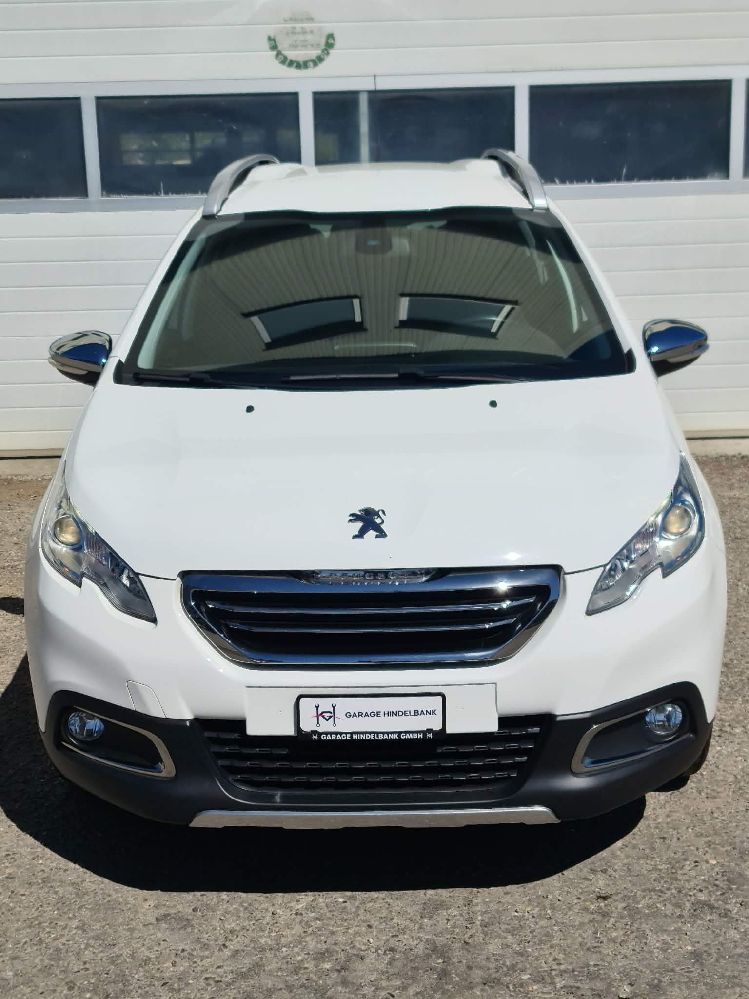 PEUGEOT 2008 1.2 VTI Style-image-3