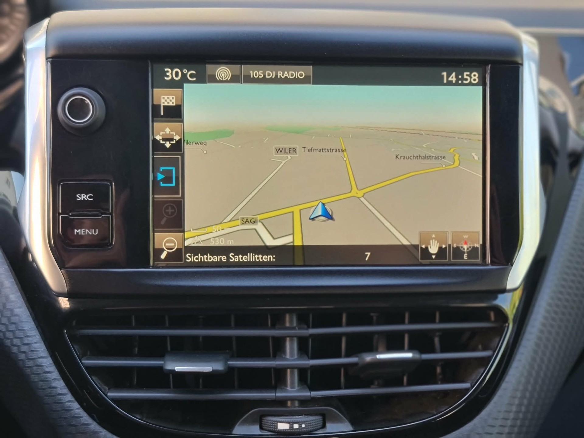 PEUGEOT 2008 1.2 VTI Style-image-13