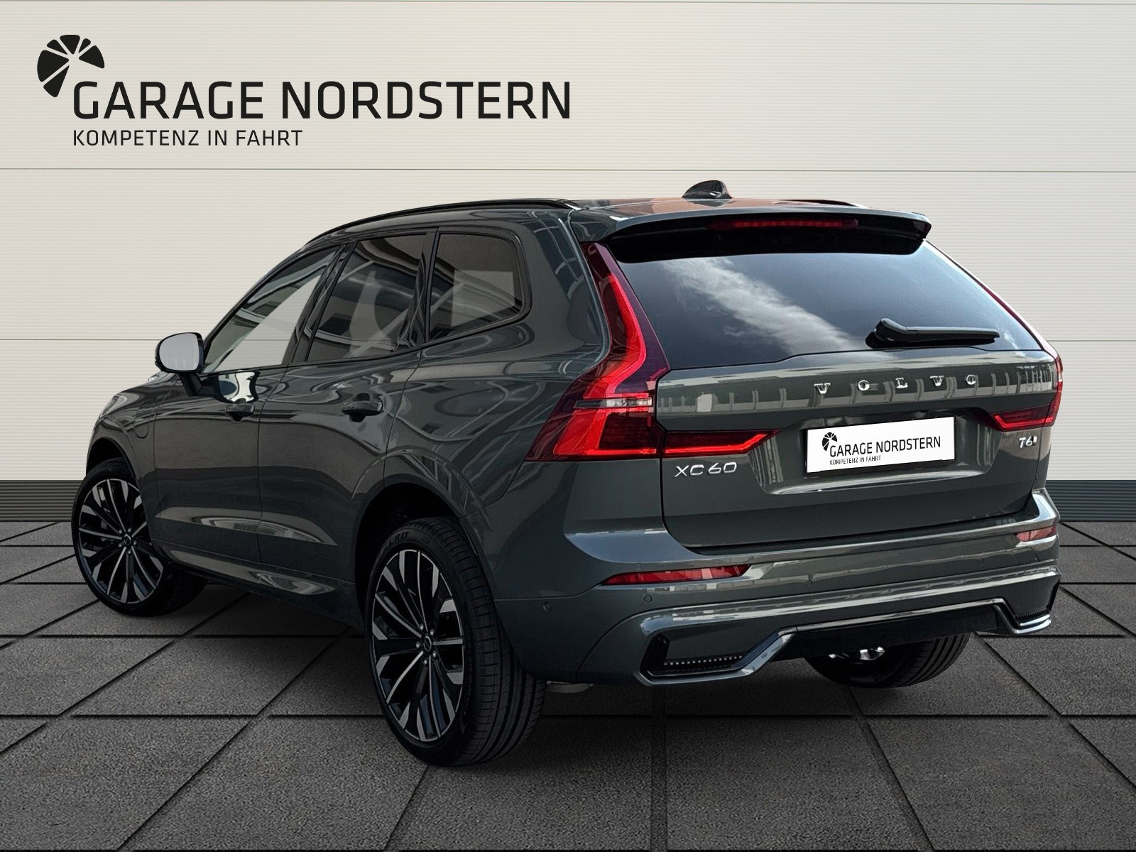VOLVO XC60 2.0 T6 TE Ultra Dark eAWD-image-2