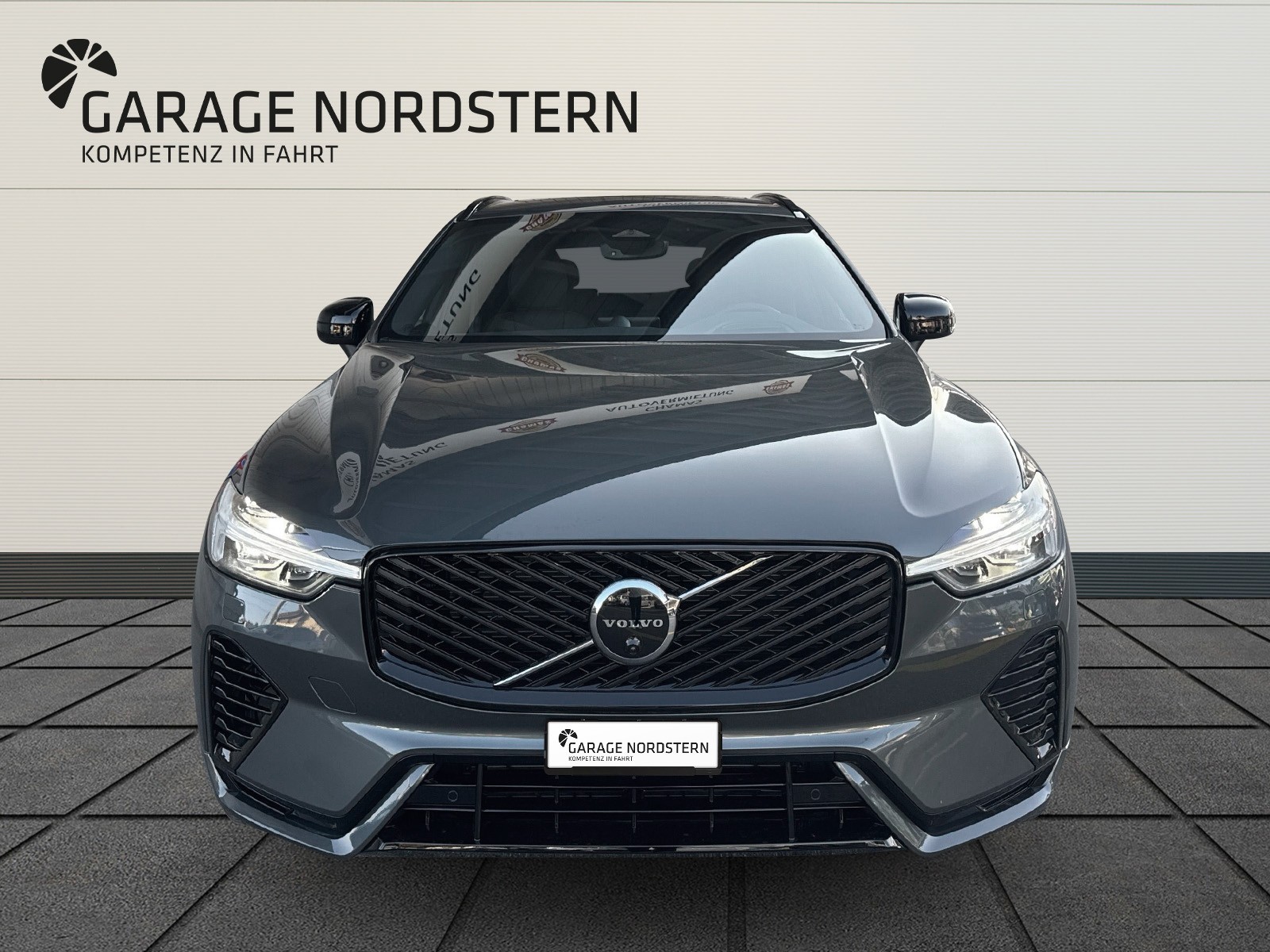 VOLVO XC60 2.0 T6 TE Ultra Dark eAWD-image-4