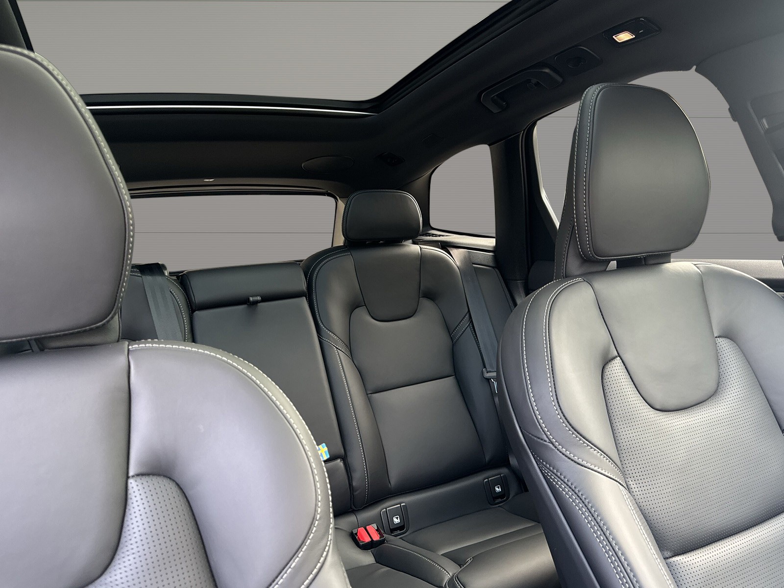 VOLVO XC60 2.0 T6 TE Ultra Dark eAWD-image-9
