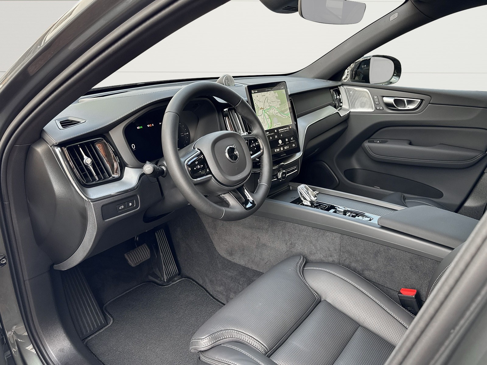 VOLVO XC60 2.0 T6 TE Ultra Dark eAWD-image-7