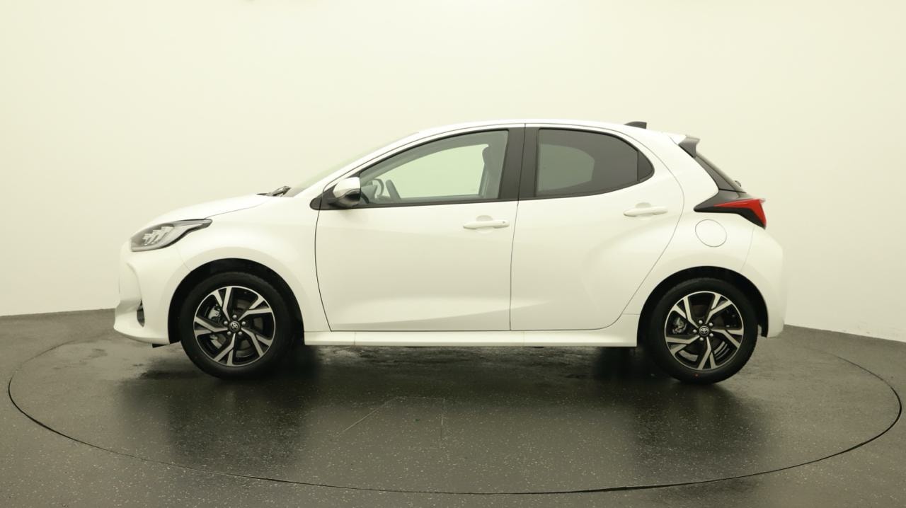 TOYOTA Yaris 1.5 Sport e-CVT-image-1