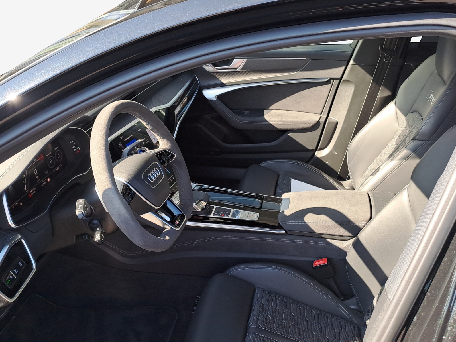 AUDI RS6 Avant 4.0 TFSI V8 quattro-image-7