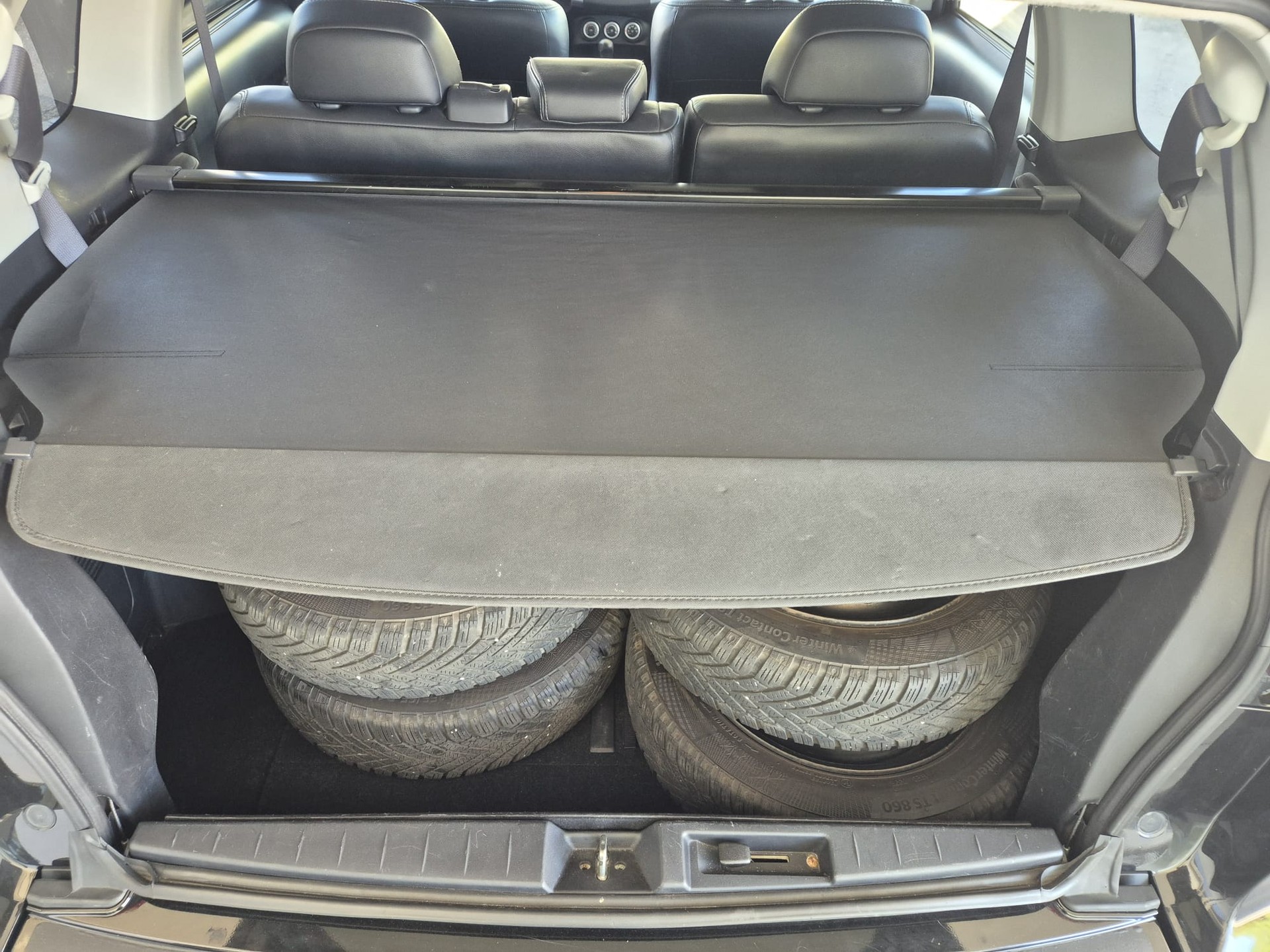 PEUGEOT 4007 2.2 HDi Platinum Edition-image-9