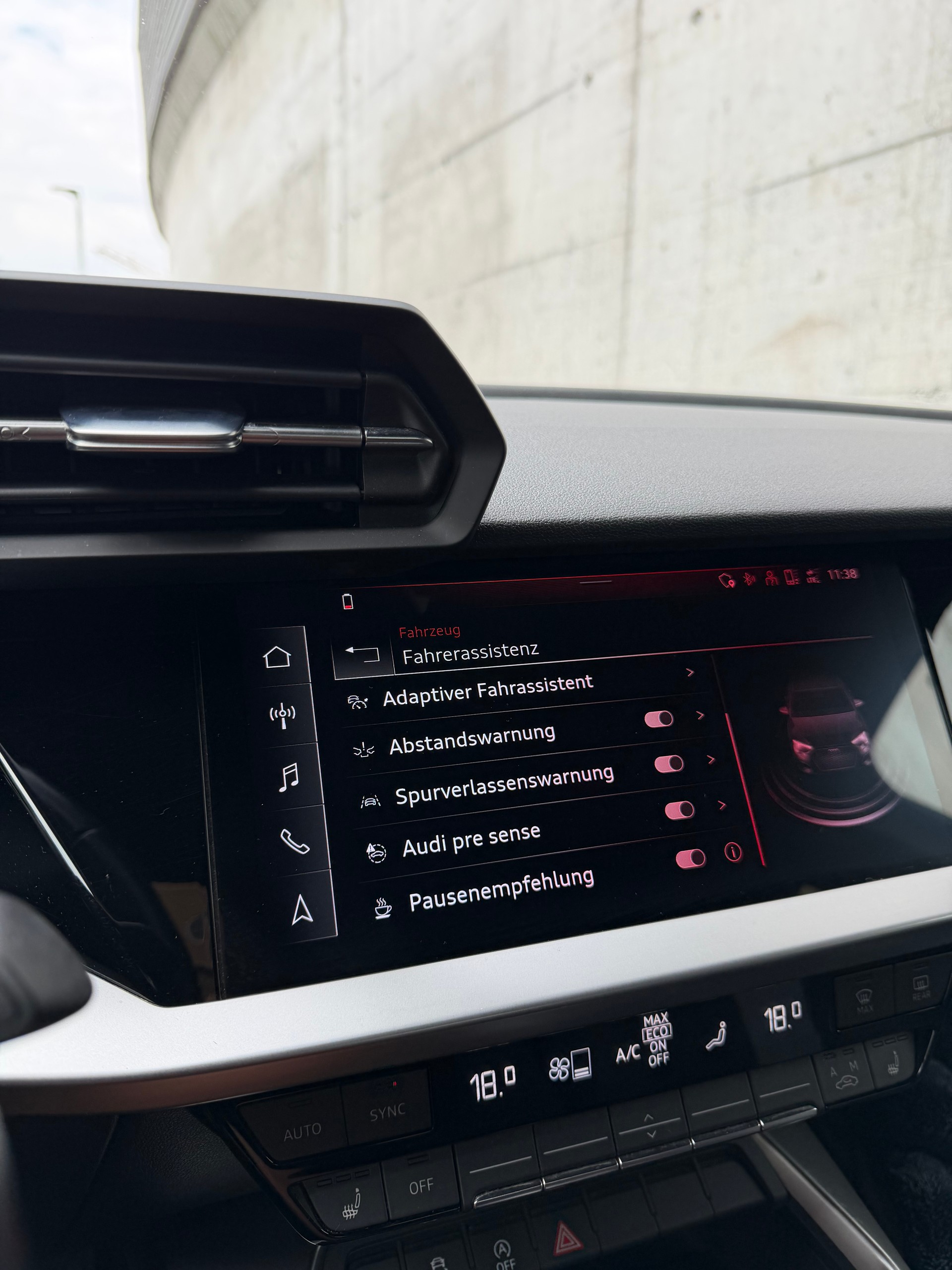 AUDI A3 Limousine 35 TFSI S-Line S-tronic-image-10