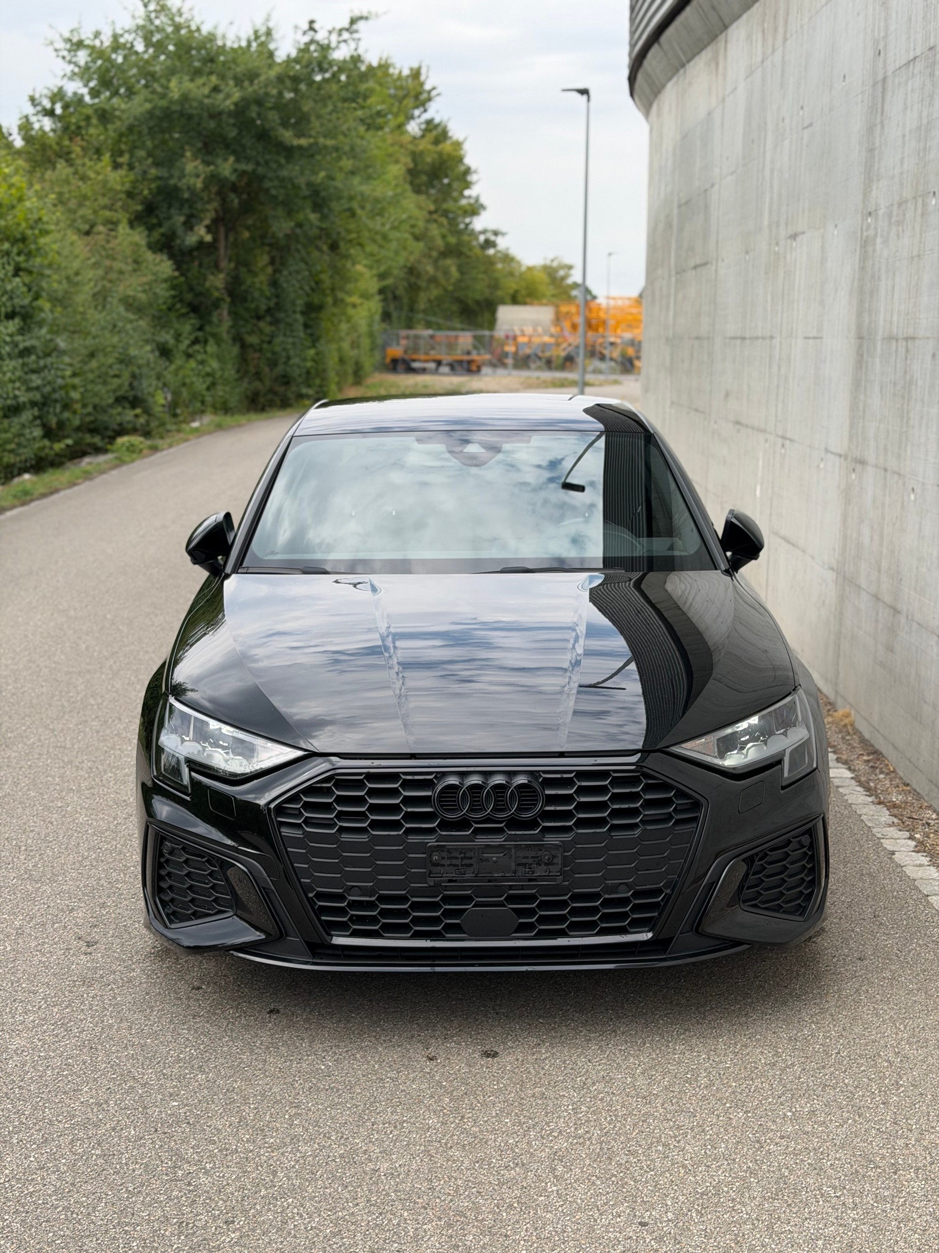 AUDI A3 Limousine 35 TFSI S-Line S-tronic-image-4