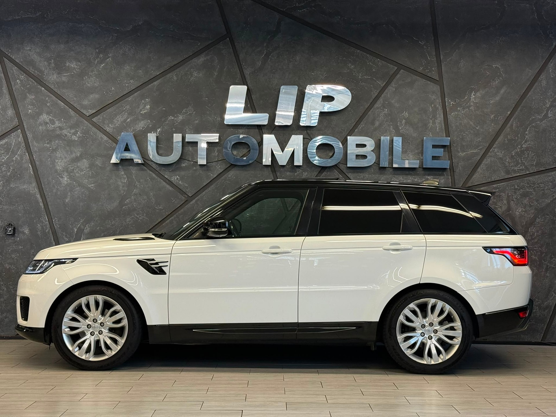 LAND ROVER Range Rover Sport 3.0 SDV6 SE Automatic-image-4