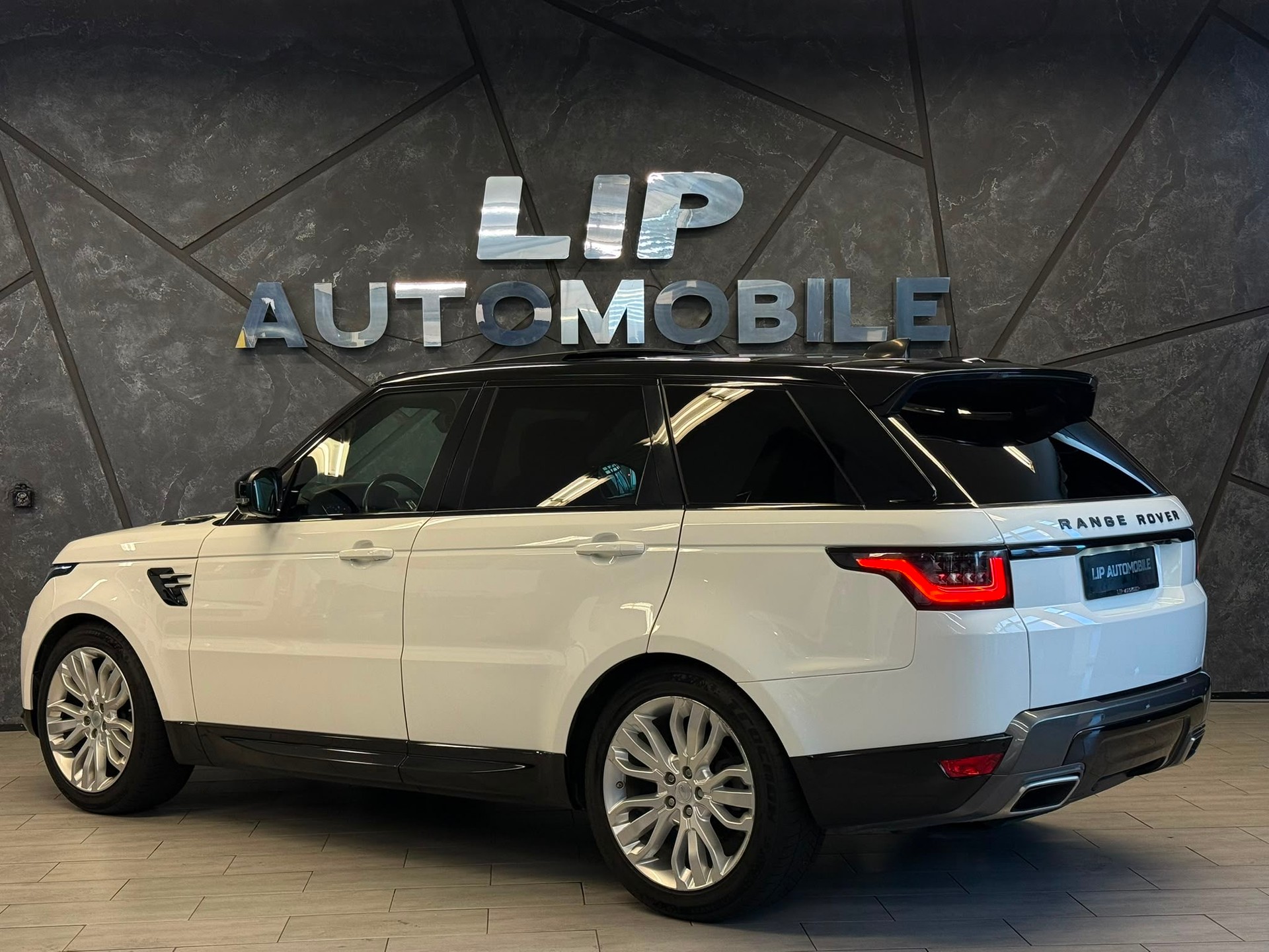 LAND ROVER Range Rover Sport 3.0 SDV6 SE Automatic-image-7