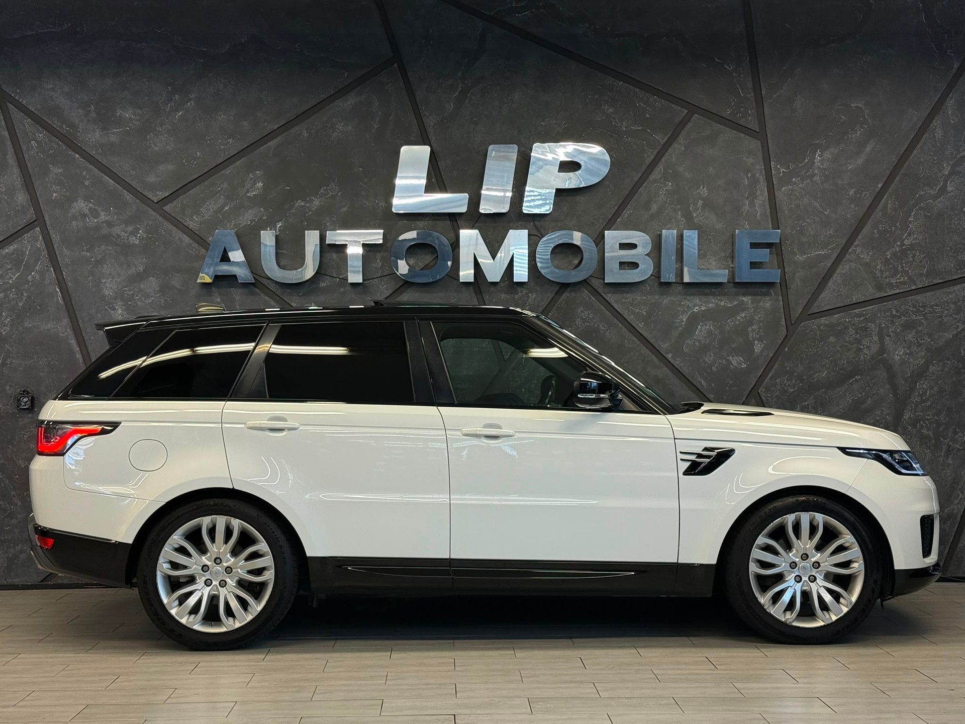 LAND ROVER Range Rover Sport 3.0 SDV6 SE Automatic-image-3