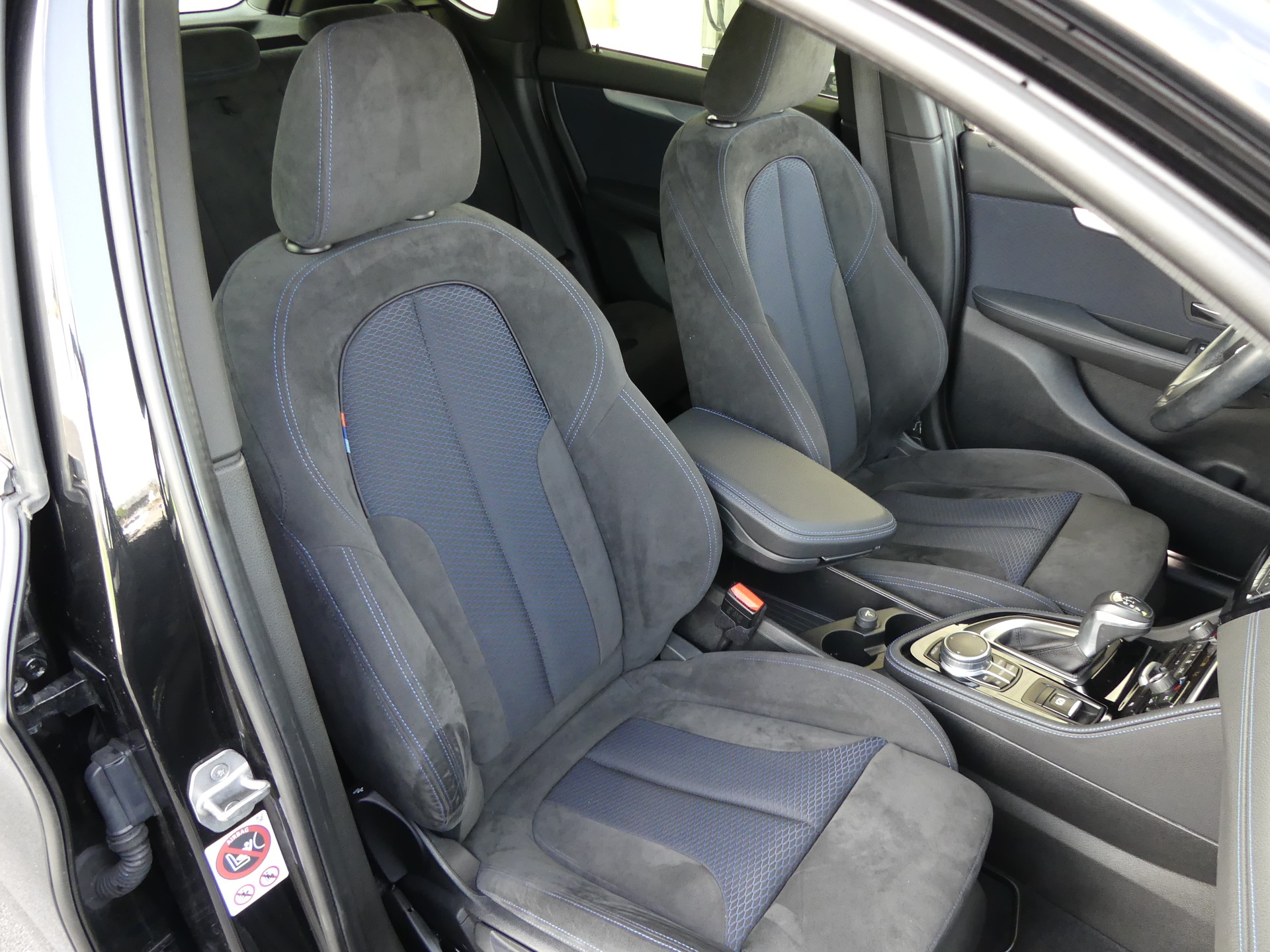BMW 220d xDrive Active Tourer M Sport Steptronic-image-12