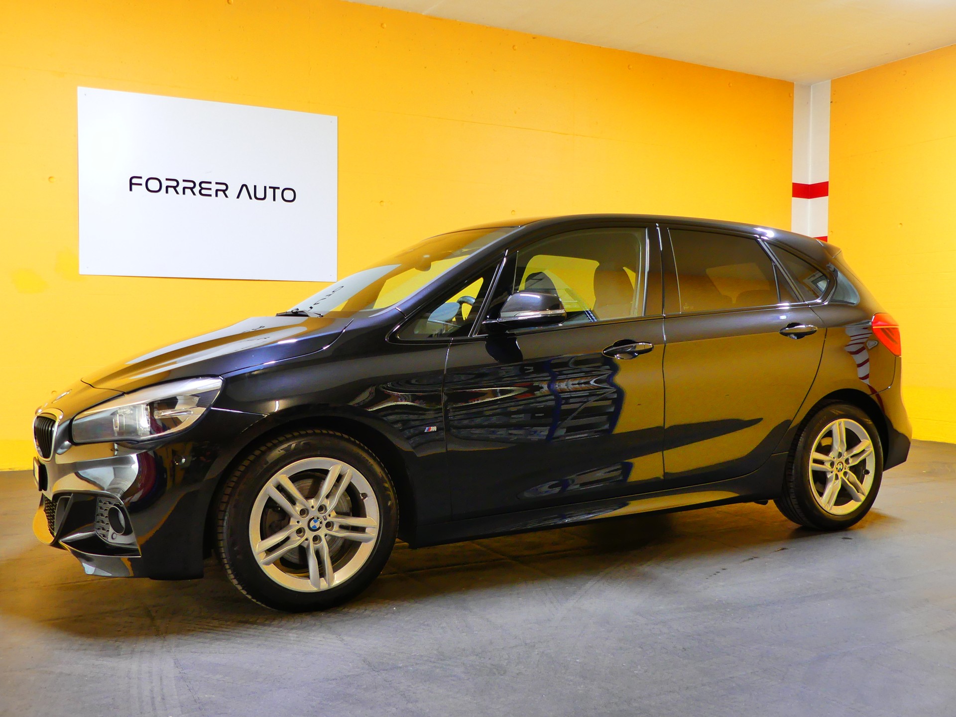 BMW 220d xDrive Active Tourer M Sport Steptronic-image-0