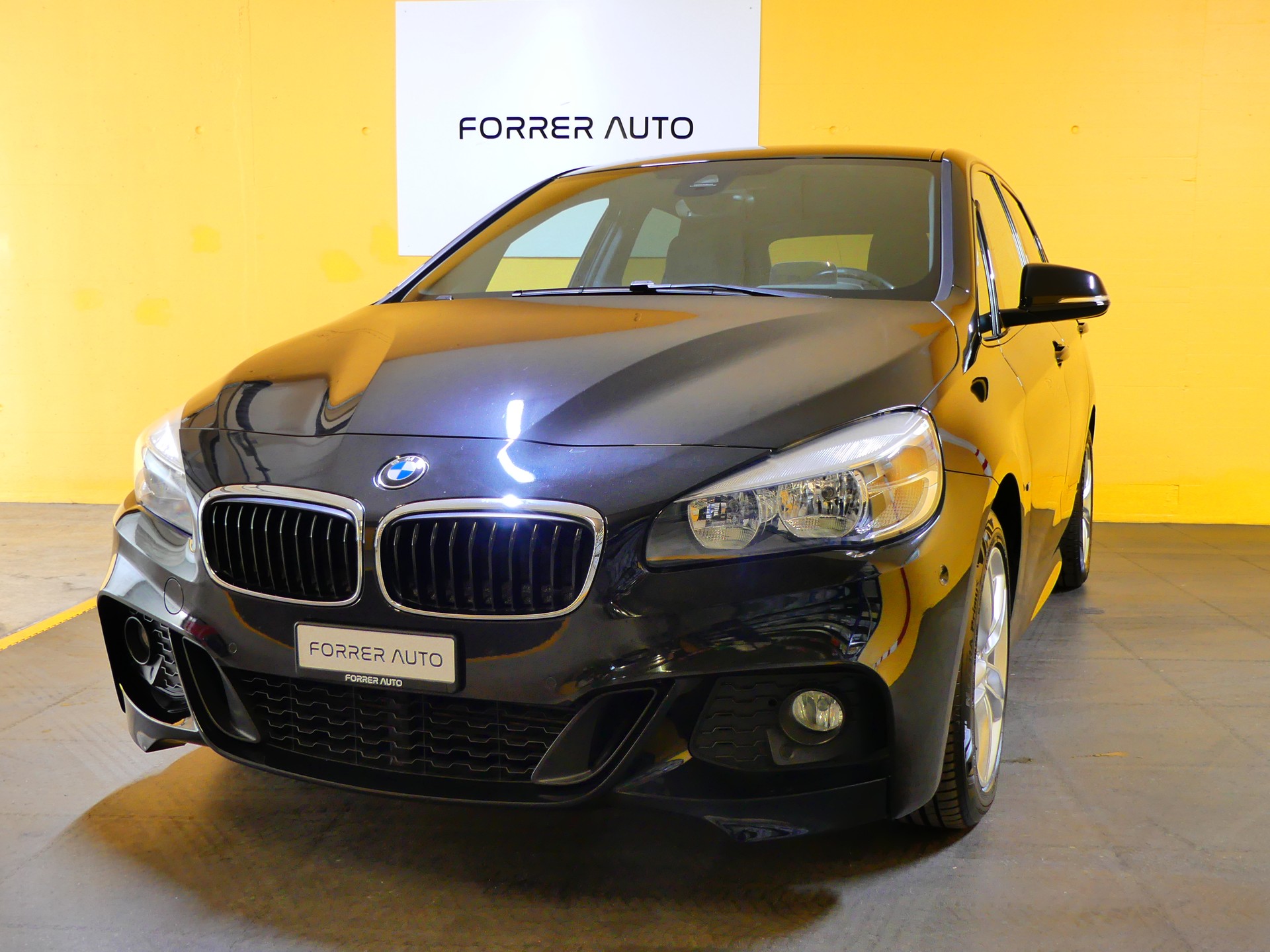 BMW 220d xDrive Active Tourer M Sport Steptronic-image-2