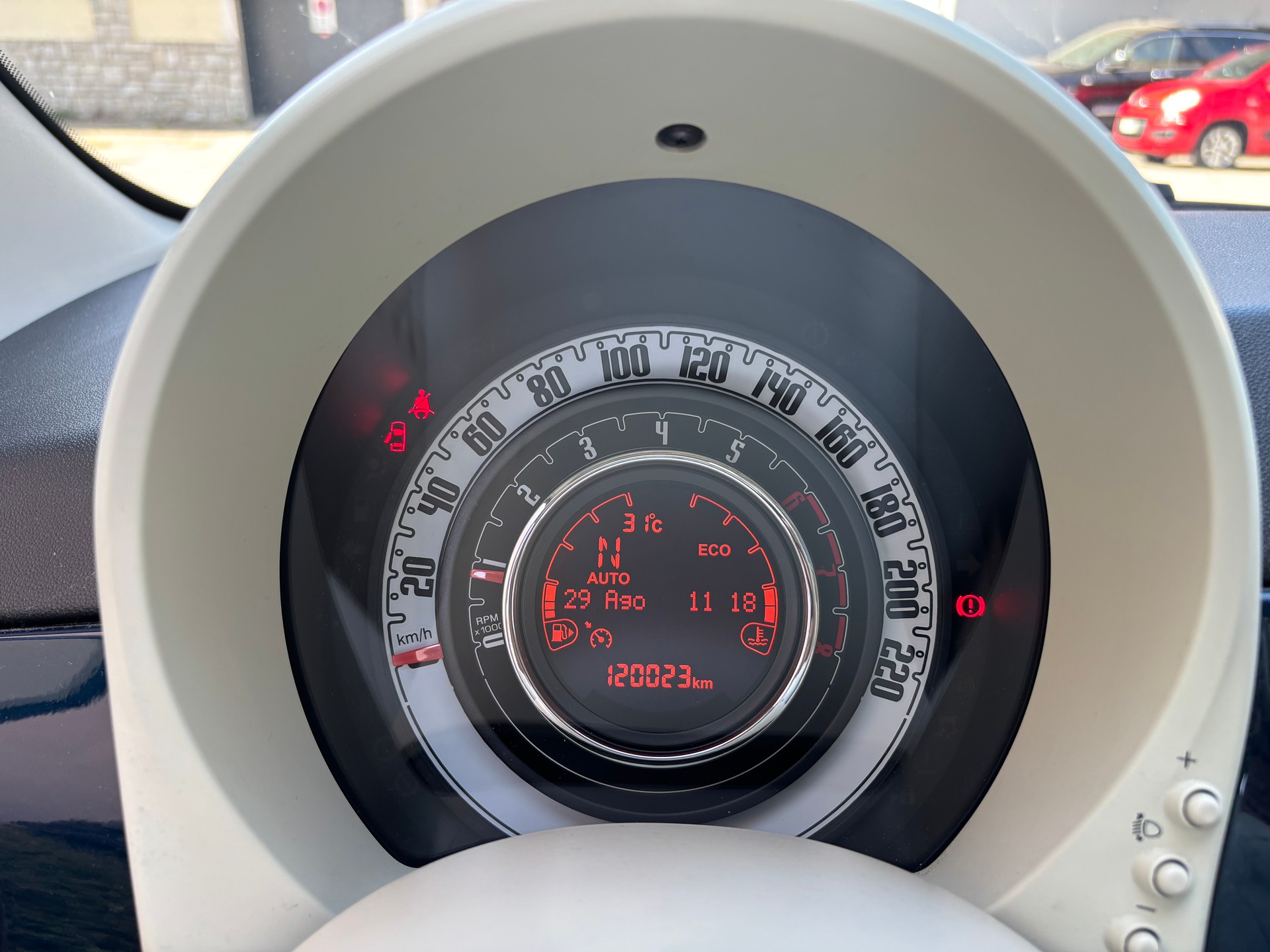 FIAT 500 1.2 Lounge-image-9