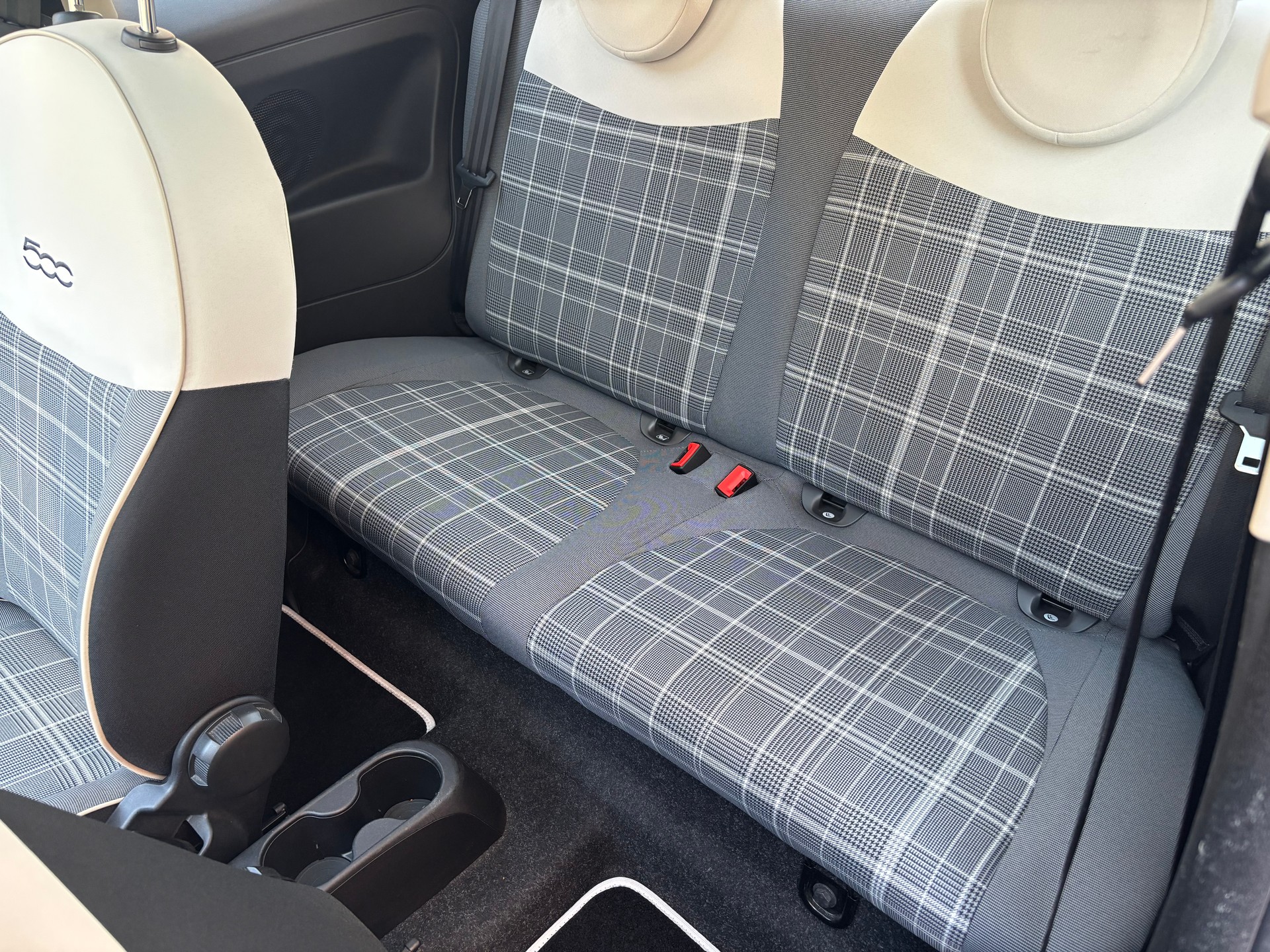 FIAT 500 1.2 Lounge-image-7