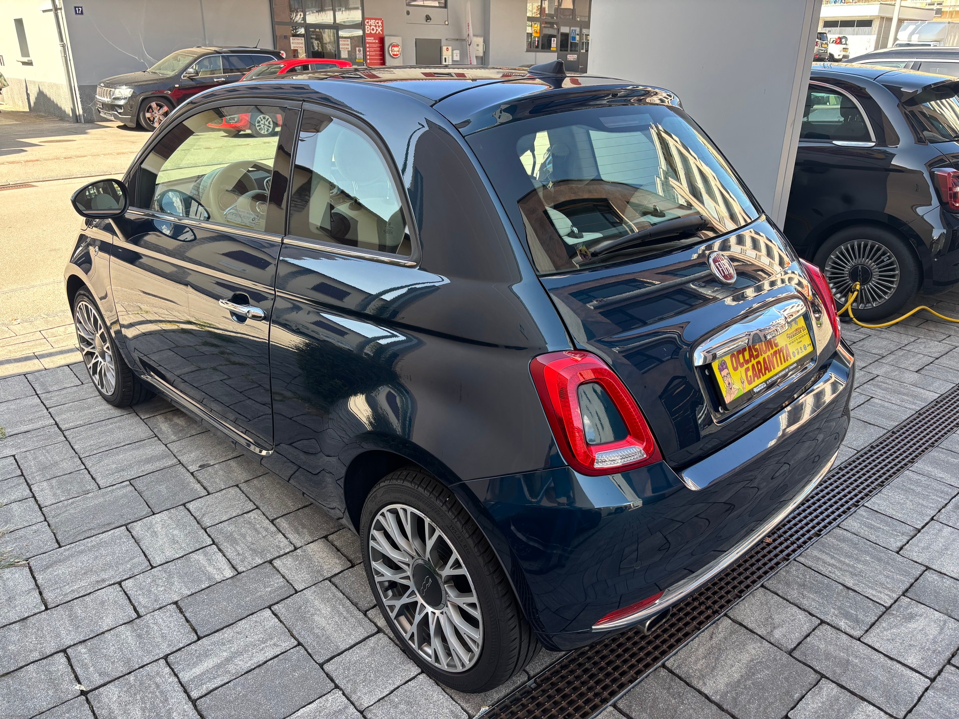 FIAT 500 1.2 Lounge-image-3