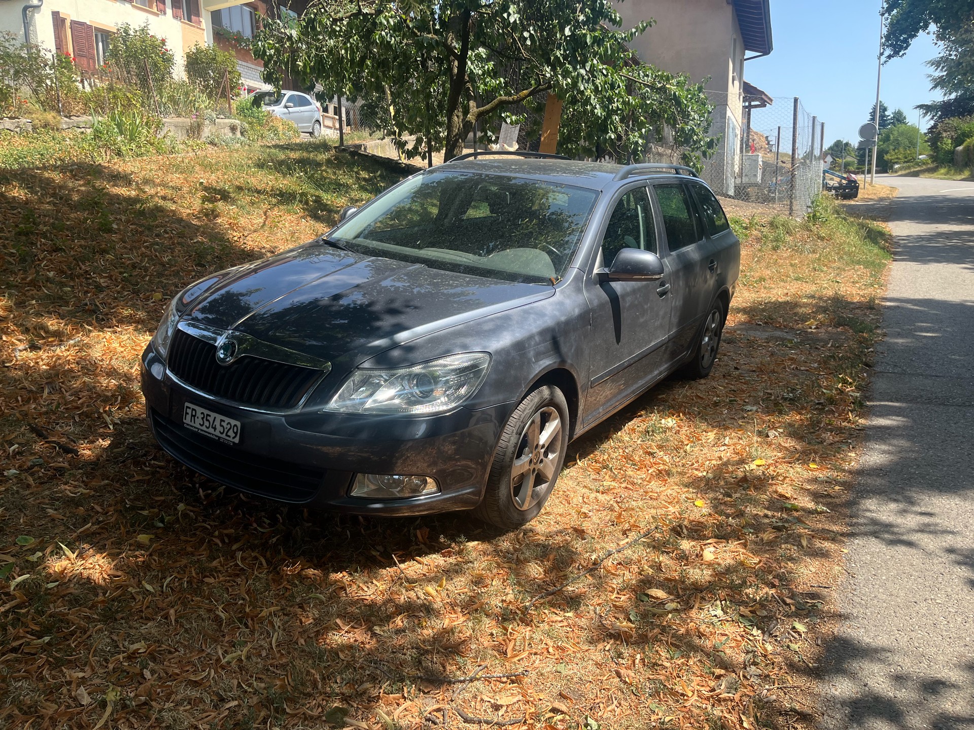 SKODA 1.4 TSI Abe.Family-image-3