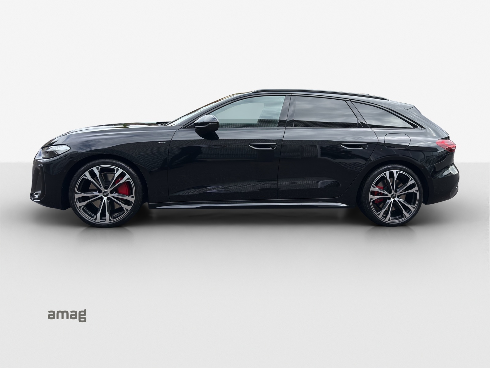 AUDI A5 Avant e-hybrid quattro 270 kW S tronic-image-1