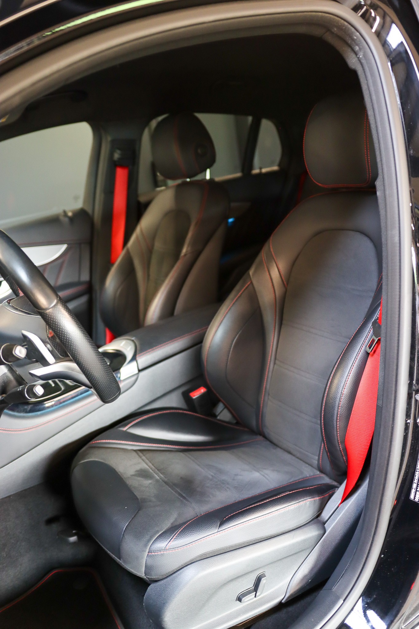 MERCEDES-BENZ GLC Coupé 43 AMG 4Matic 9G-Tronic-image-12