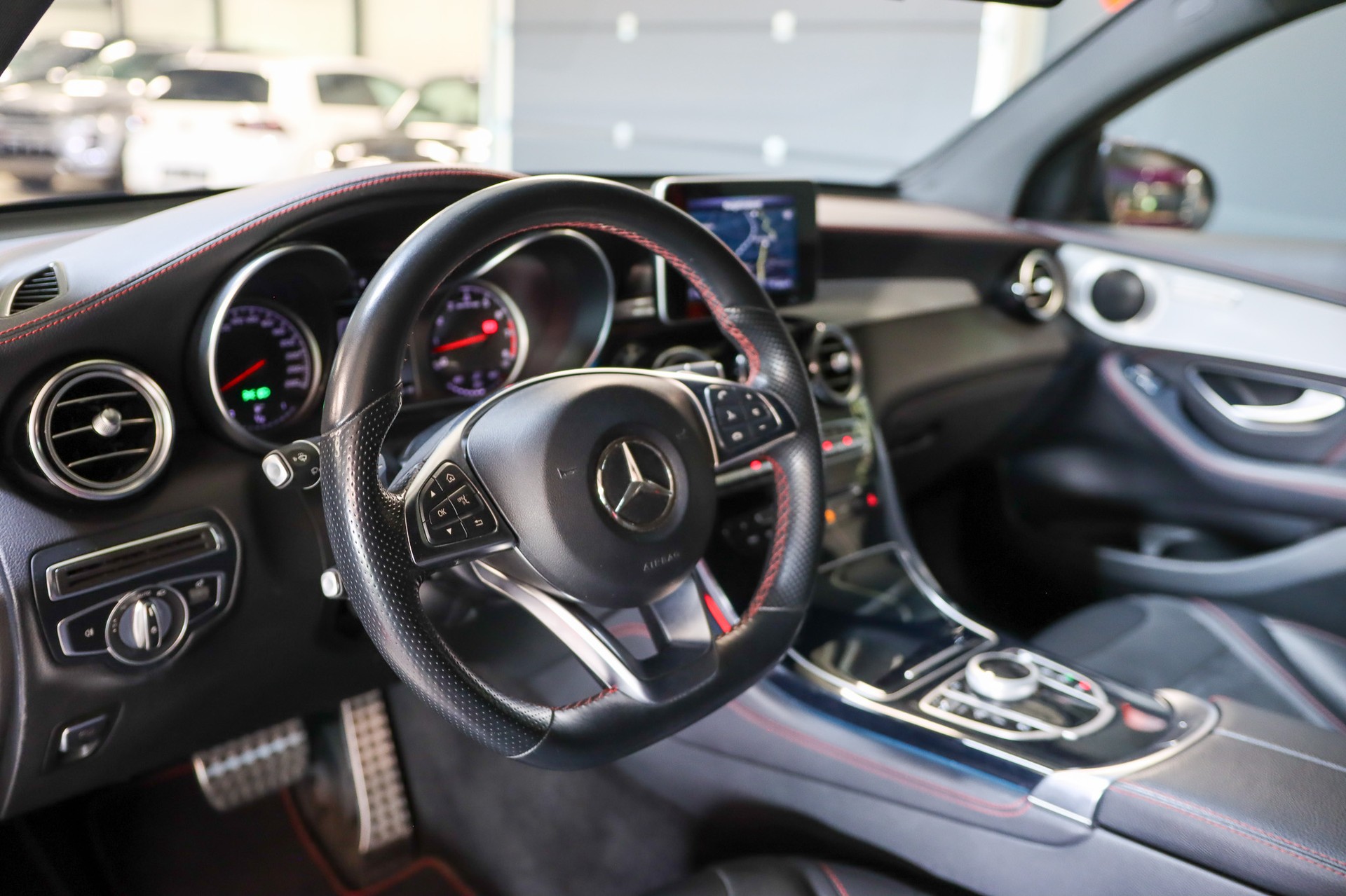 MERCEDES-BENZ GLC Coupé 43 AMG 4Matic 9G-Tronic-image-9