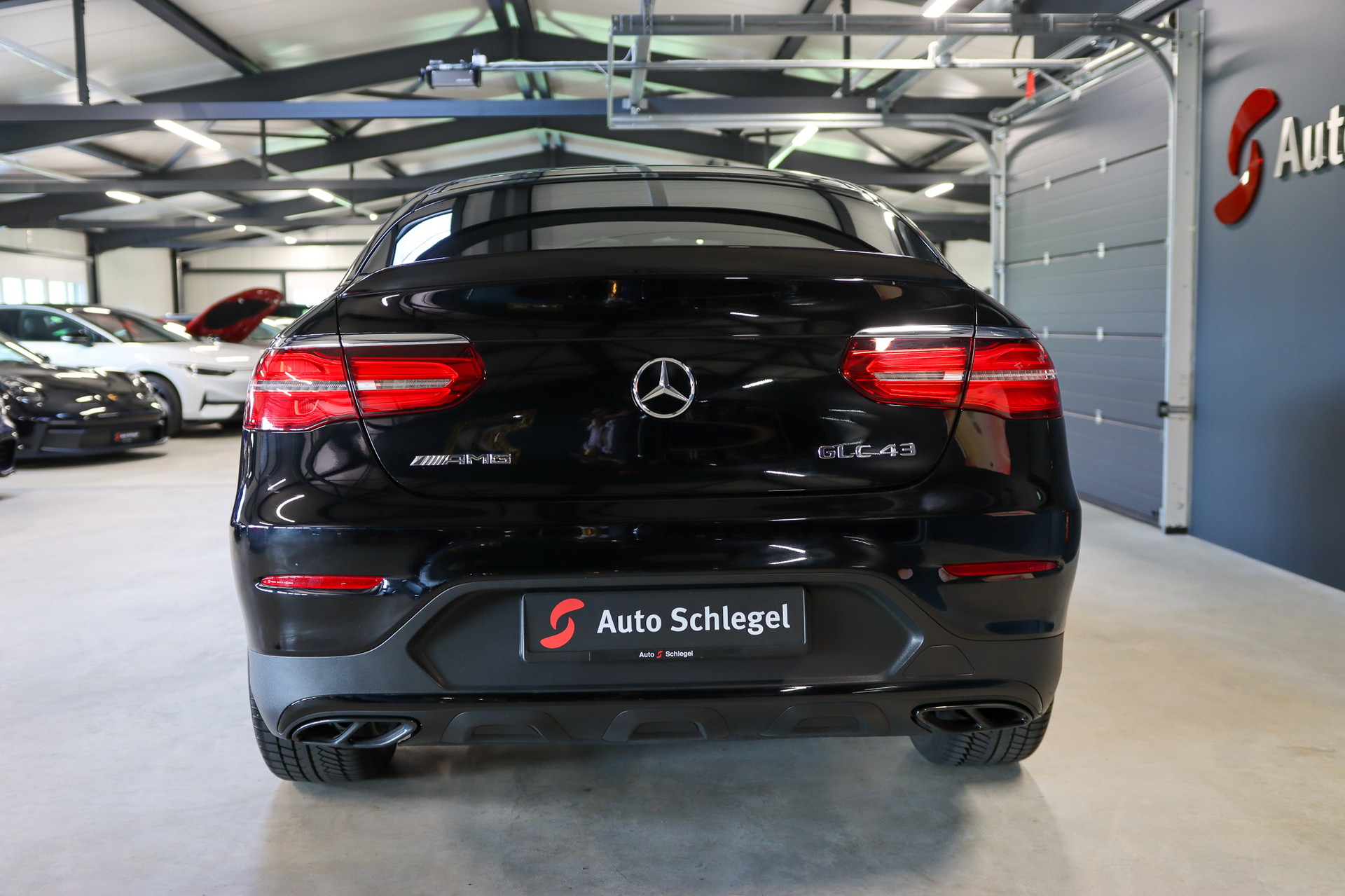 MERCEDES-BENZ GLC Coupé 43 AMG 4Matic 9G-Tronic-image-4