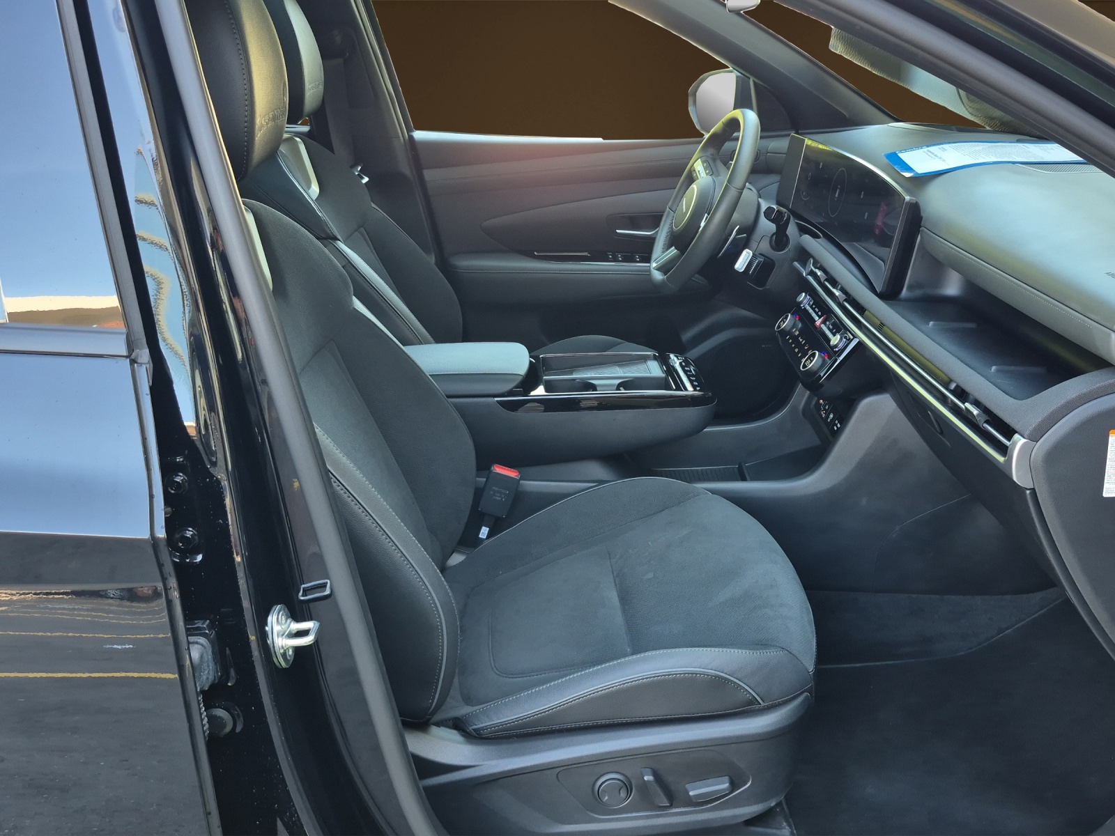 HYUNDAI Tucson 1.6 T-GDi PHEV 20th Ann-image-8