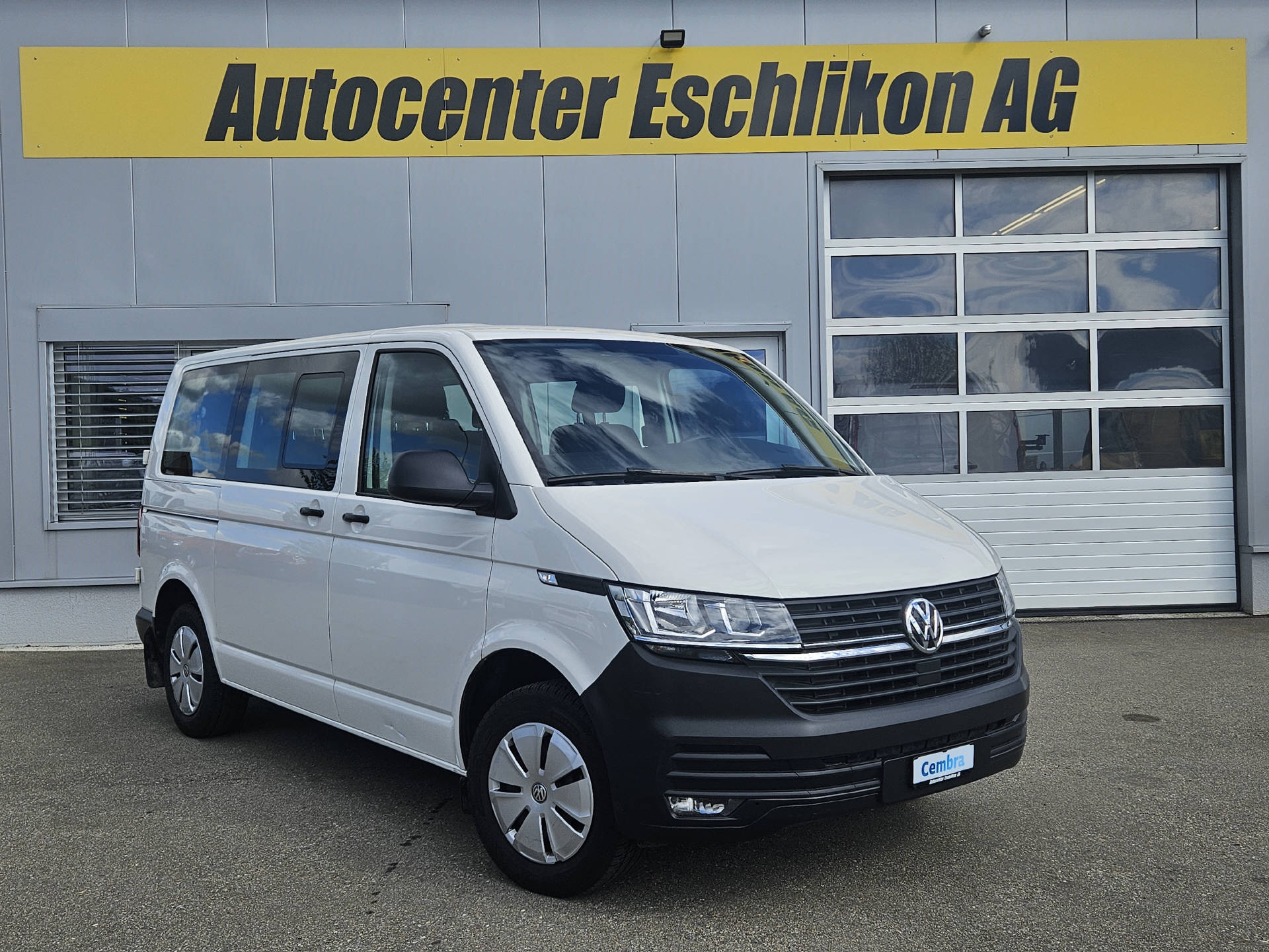 VW T6.1 Kombi 3000 2.0 TDI 150 * Klima * Tempomat * Schiebetüre rechts + links * 9- Plätzer *-image-1