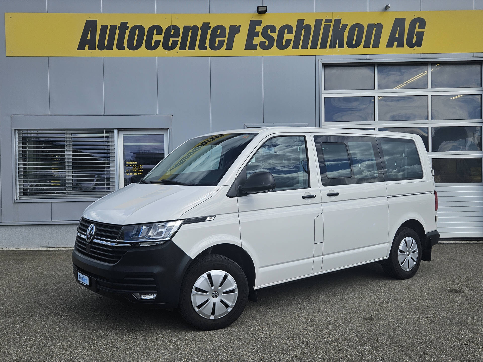 VW T6.1 Kombi 3000 2.0 TDI 150 * Klima * Tempomat * Schiebetüre rechts + links * 9- Plätzer *-image-0