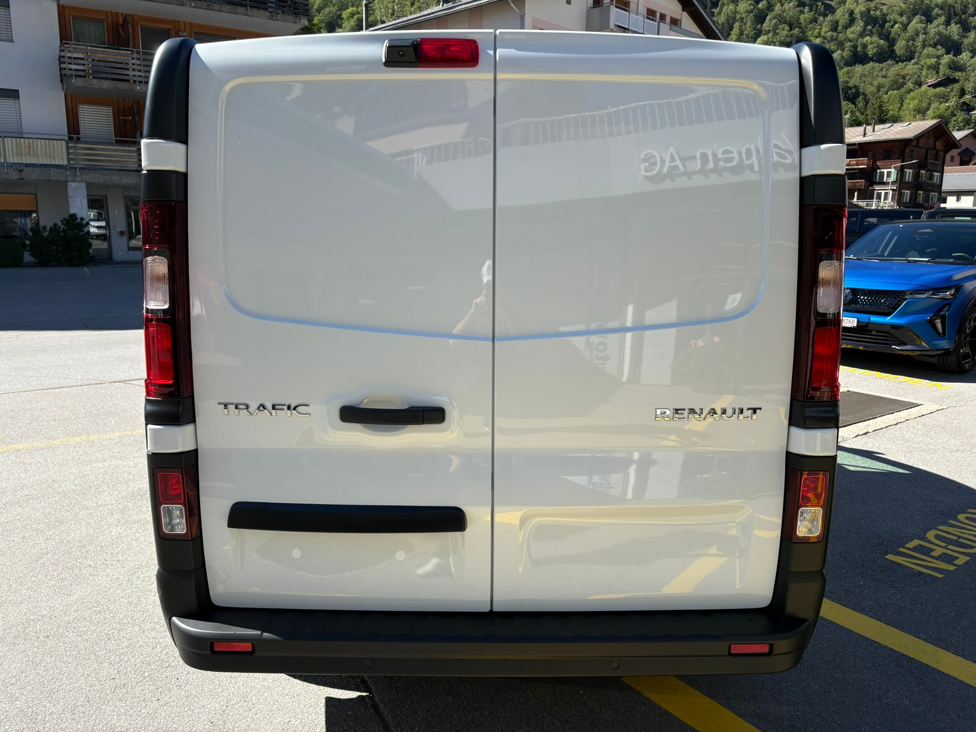 RENAULT Trafic 2.0 Blue dCi110 Advance L1H1-image-5
